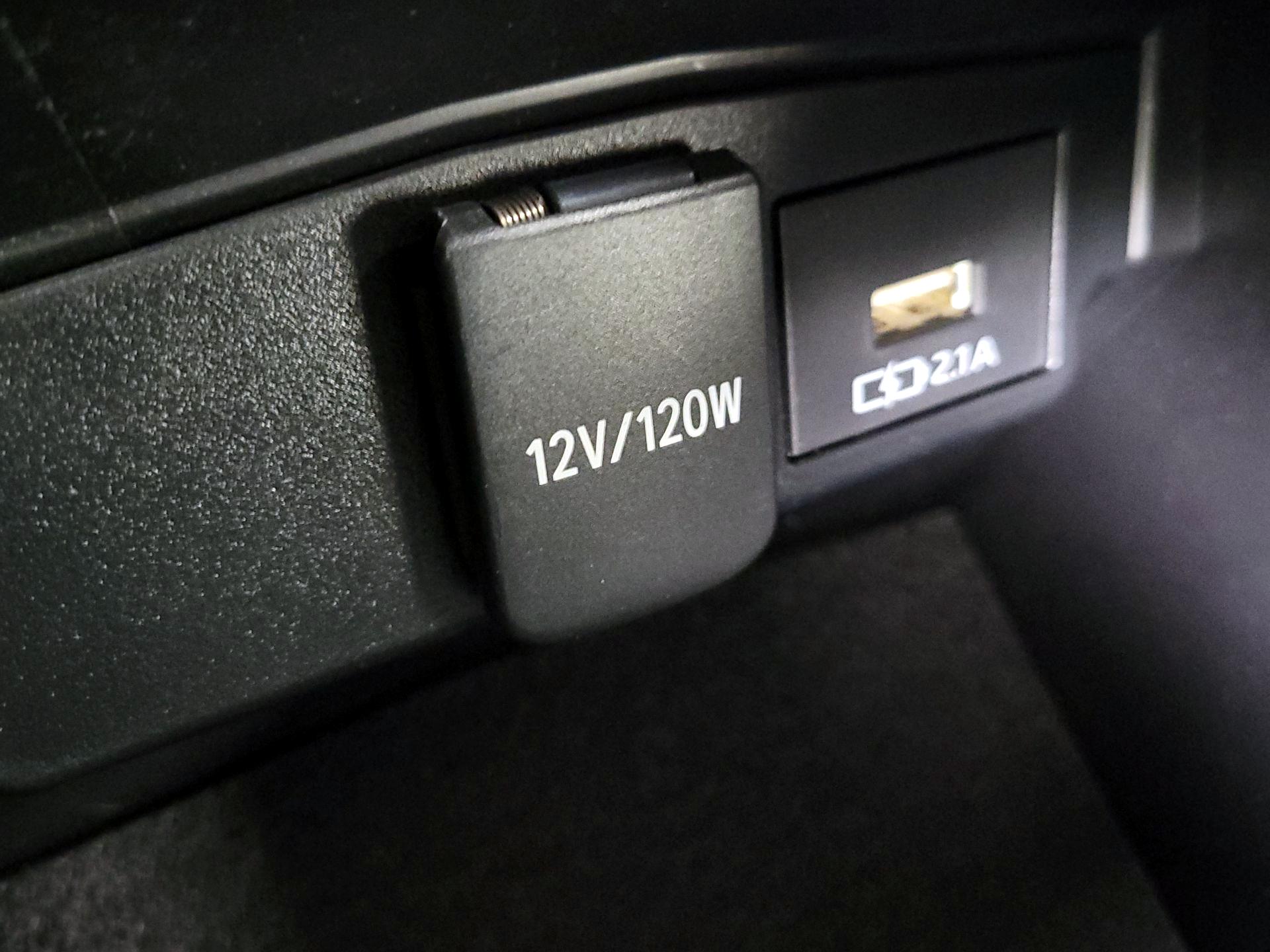 Thumbnail: 2021 Toyota Corolla - 18