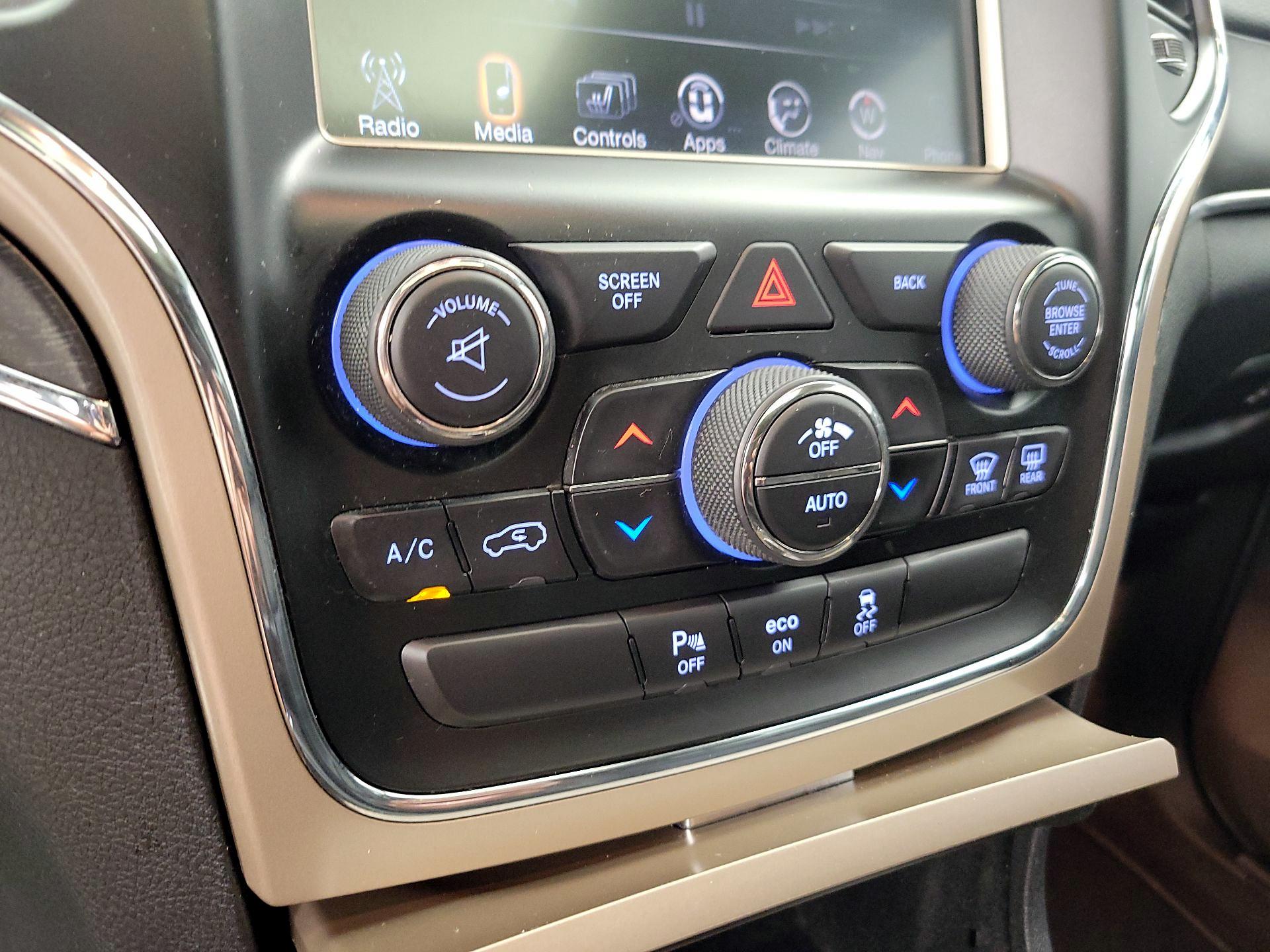Thumbnail: 2015 Jeep Grand Cherokee - 17