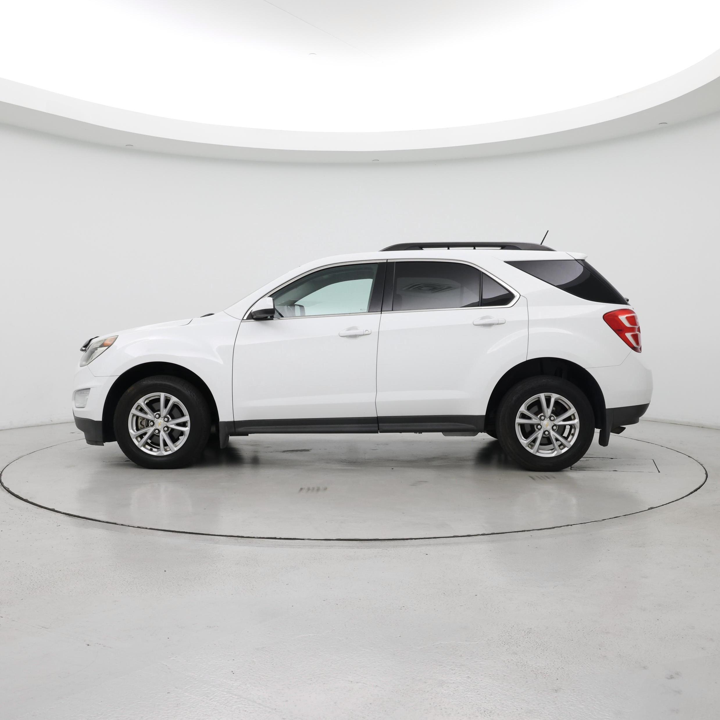 Thumbnail: 2016 Chevrolet Equinox - 3
