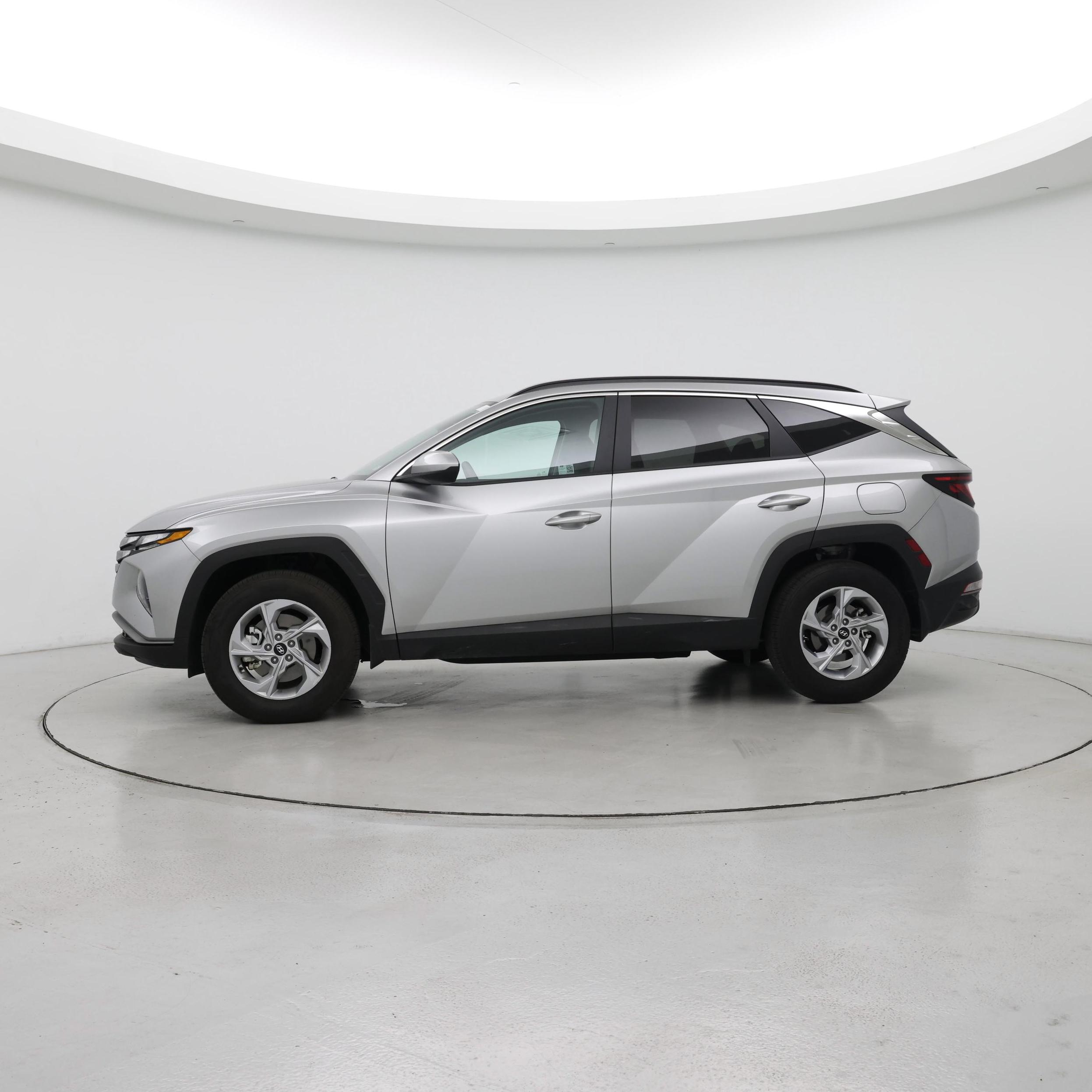 Thumbnail: 2024 Hyundai Tucson - 3