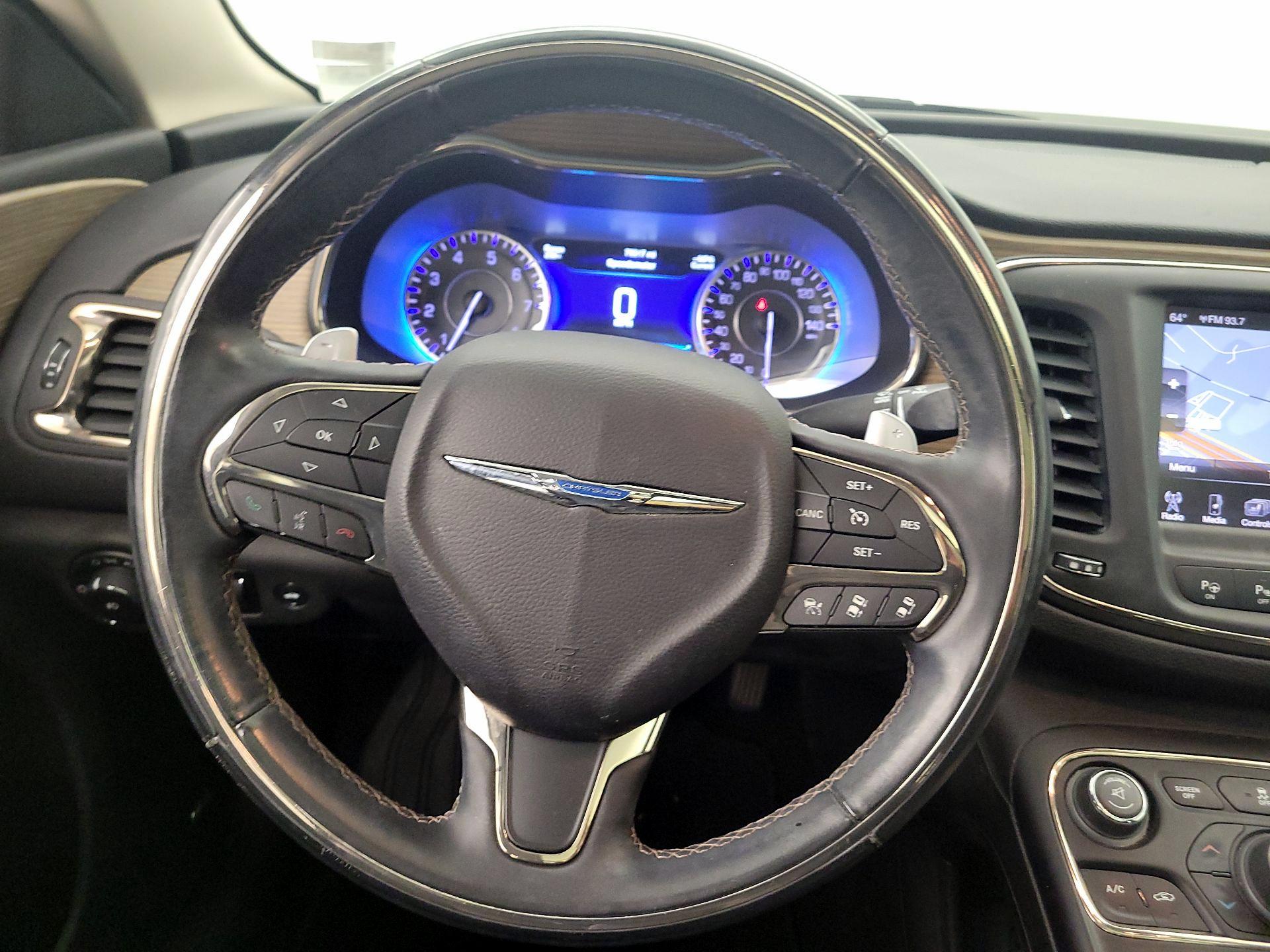 Thumbnail: 2015 Chrysler 200 - 10