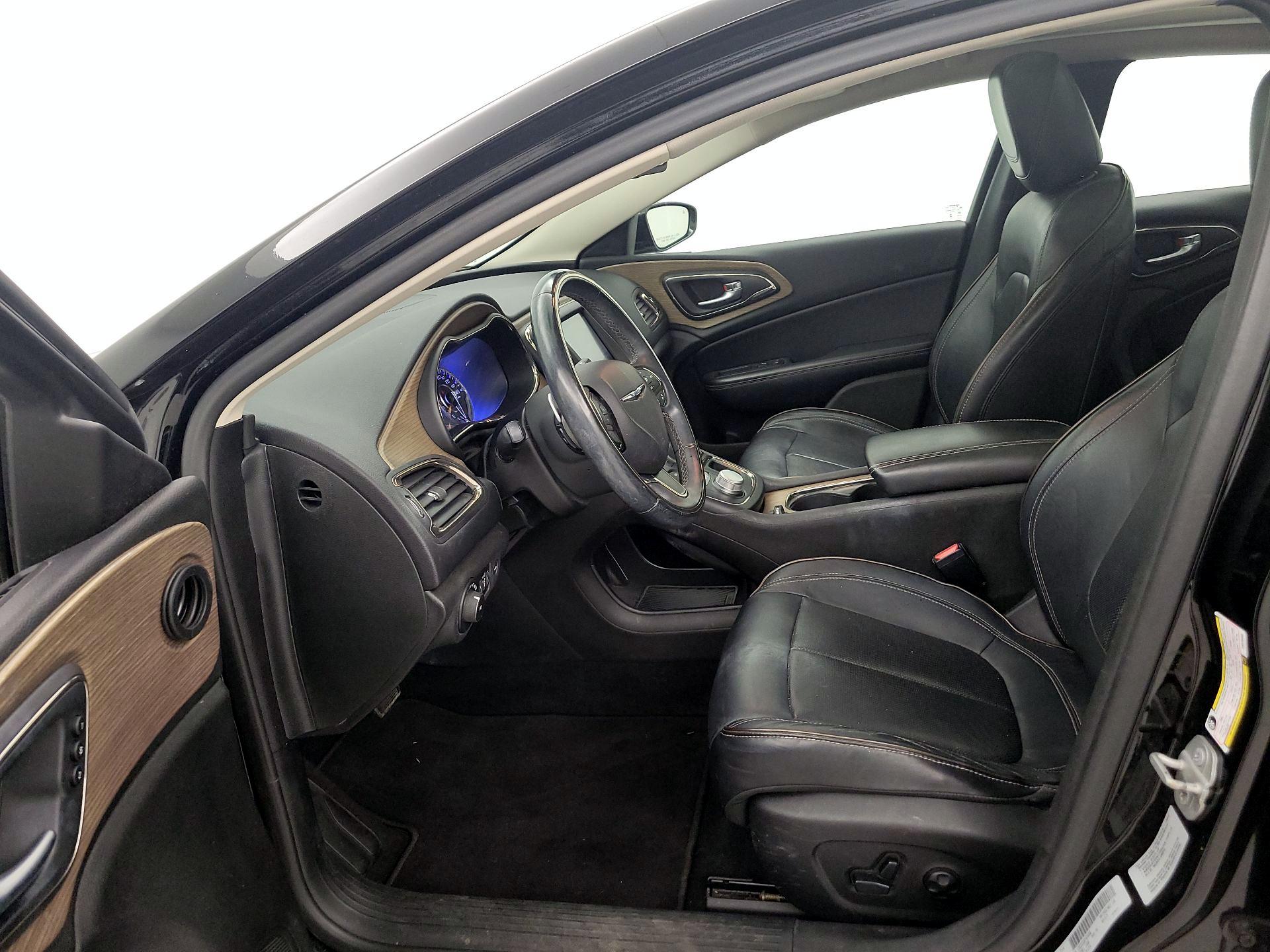 Thumbnail: 2015 Chrysler 200 - 11