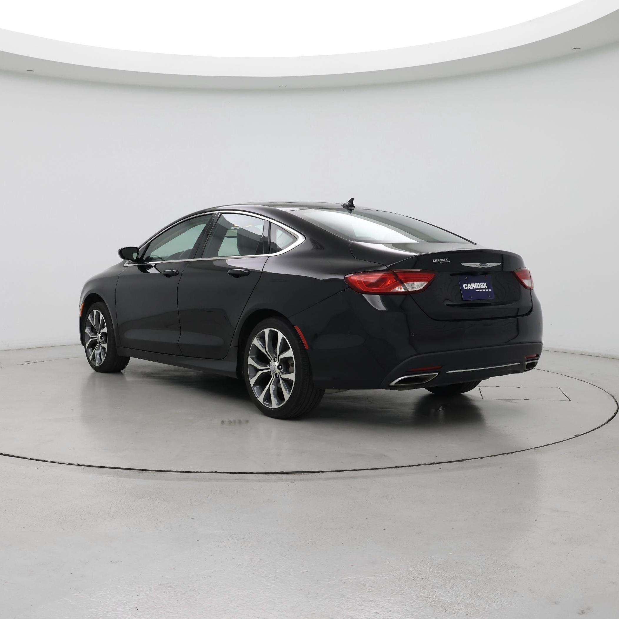 Thumbnail: 2015 Chrysler 200 - 2
