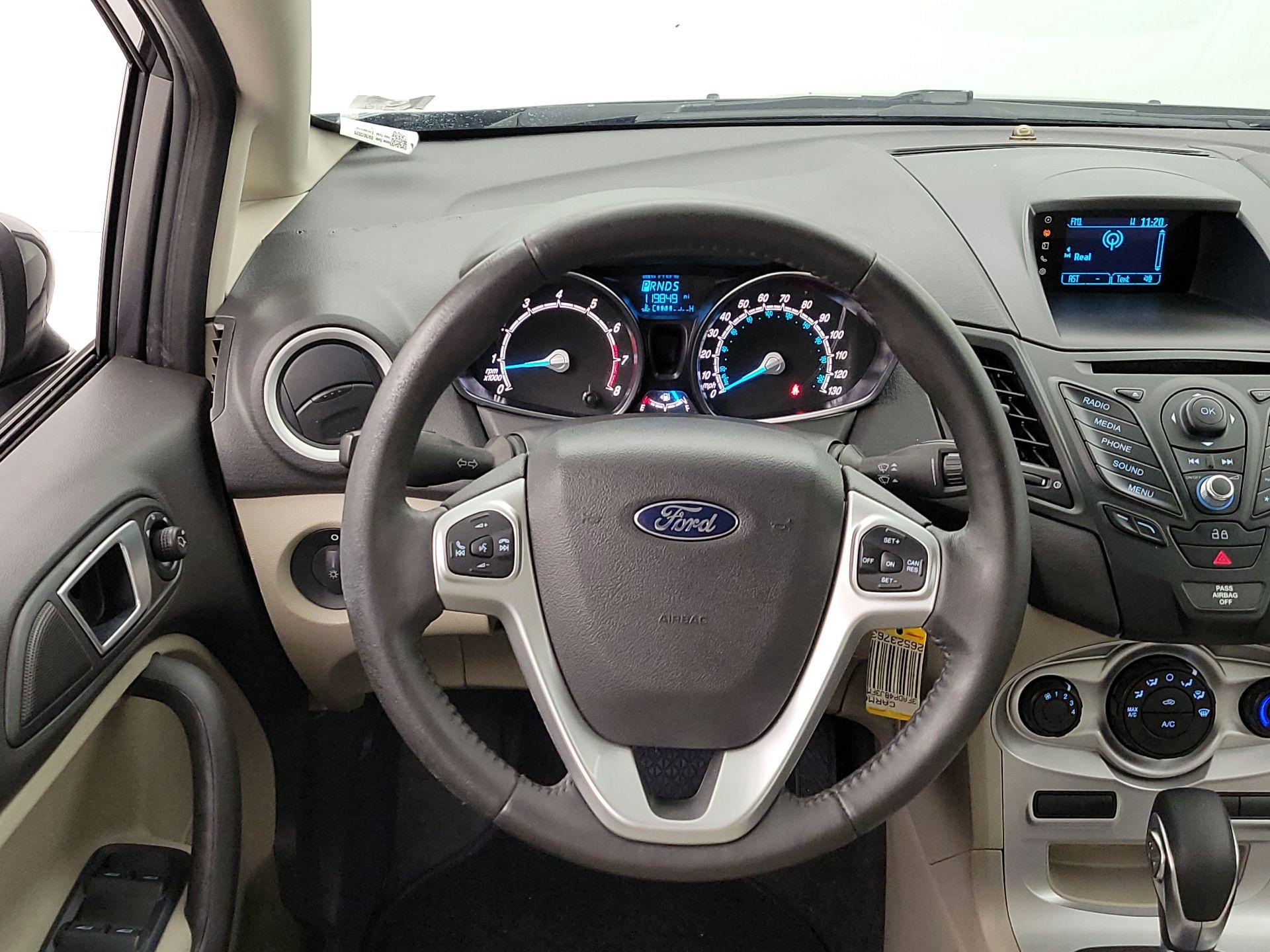 Thumbnail: 2015 Ford Fiesta - 10