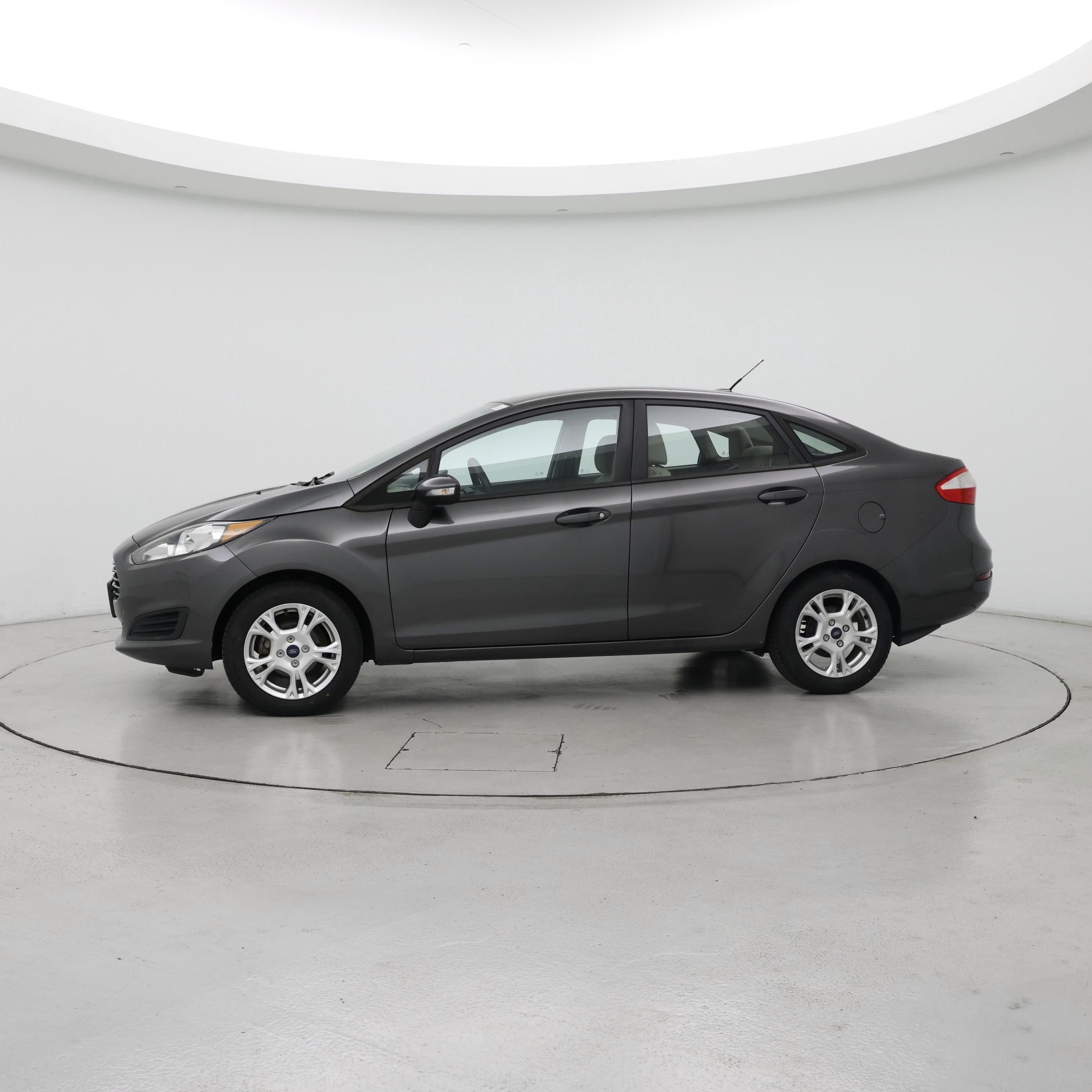 Thumbnail: 2015 Ford Fiesta - 3