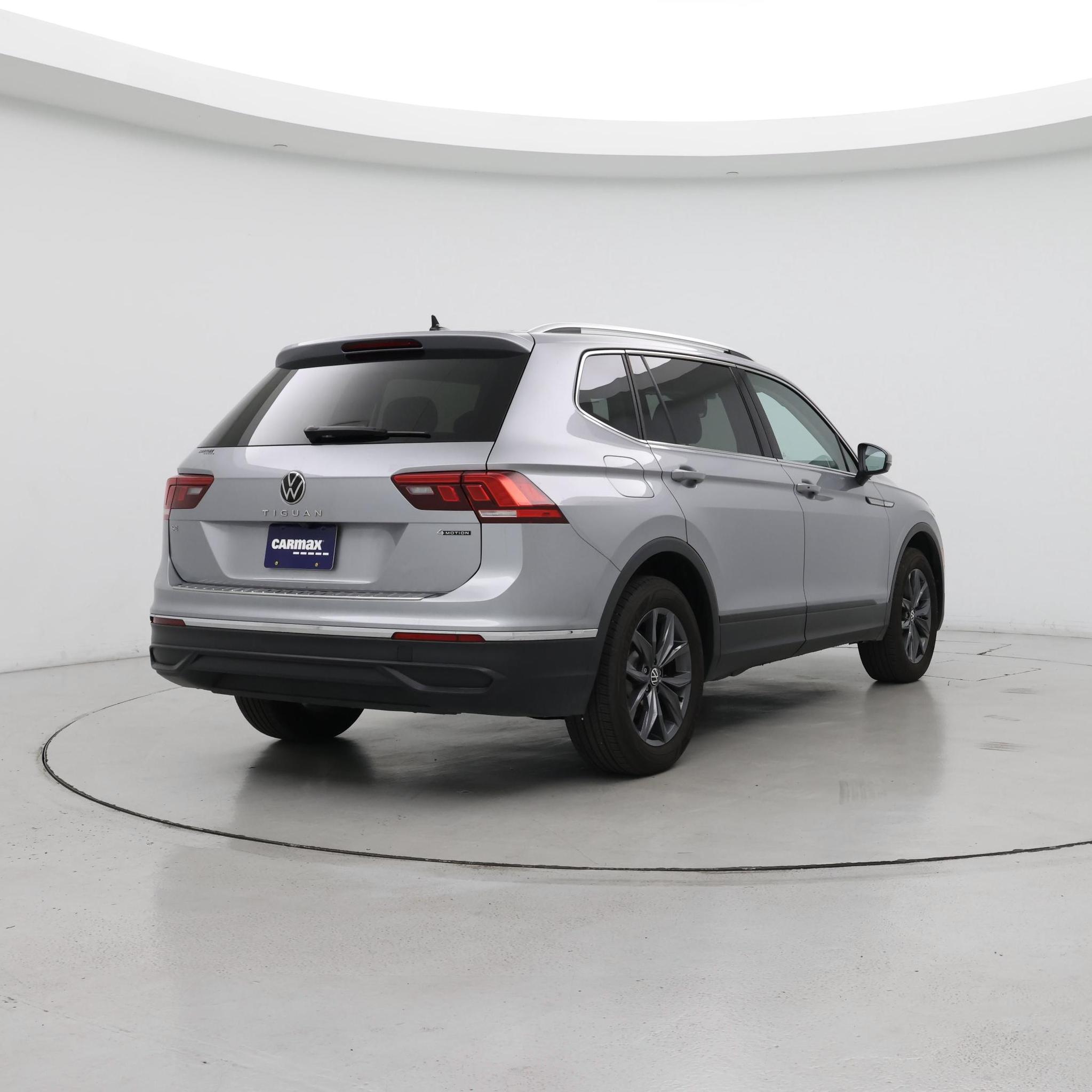 Thumbnail: 2024 Volkswagen Tiguan - 8