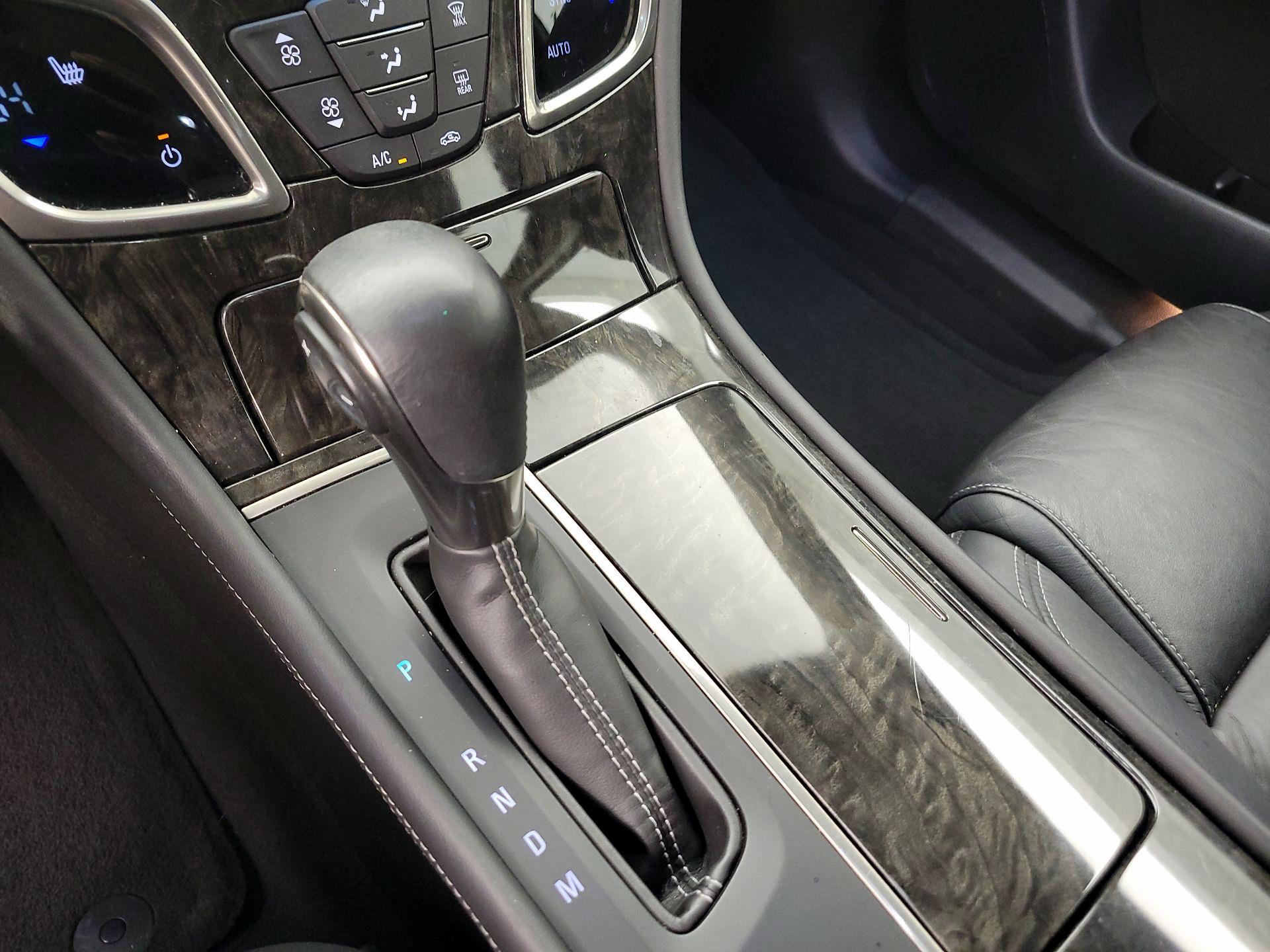 Thumbnail: 2014 Buick LaCrosse - 17