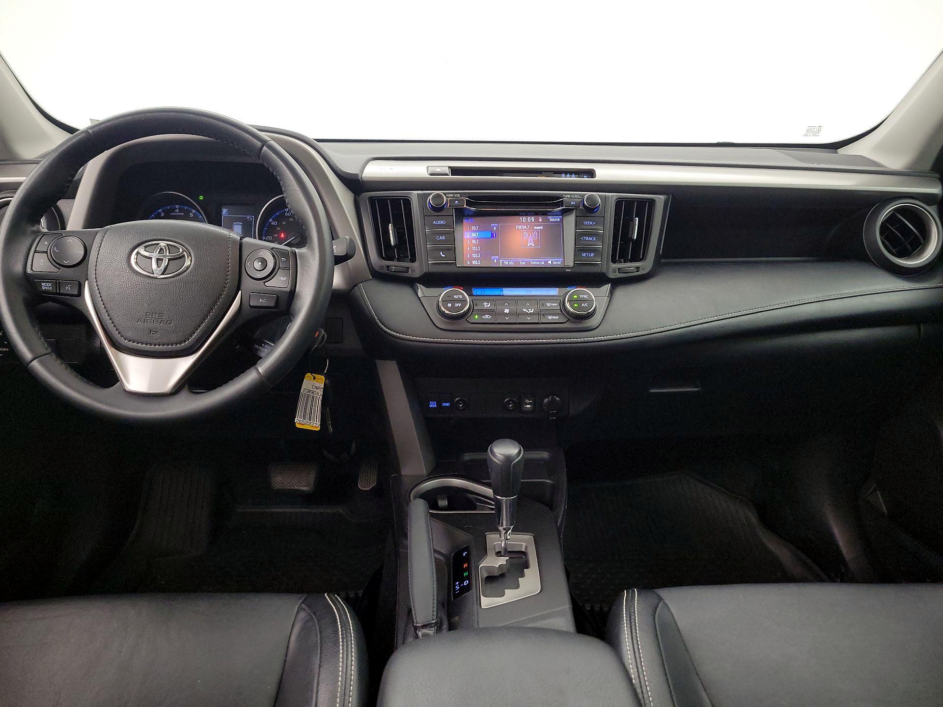 Thumbnail: 2018 Toyota RAV4 - 9