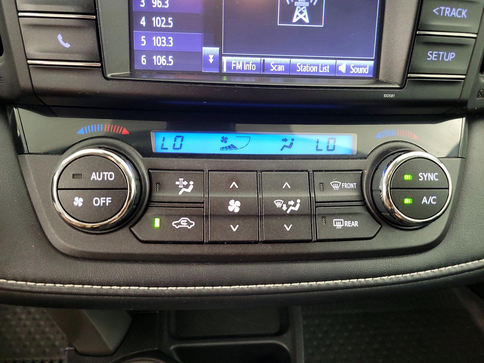 Thumbnail: 2018 Toyota RAV4 - 16