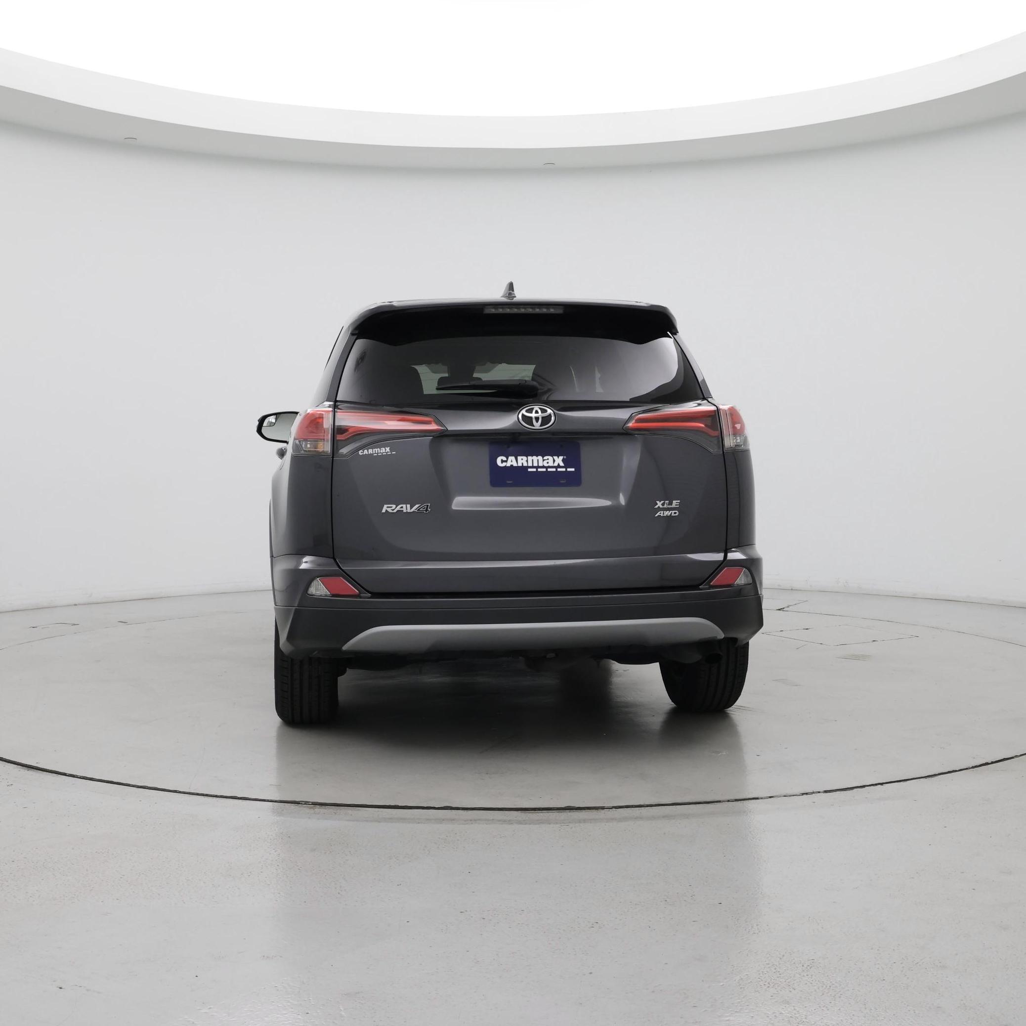 Thumbnail: 2018 Toyota RAV4 - 6