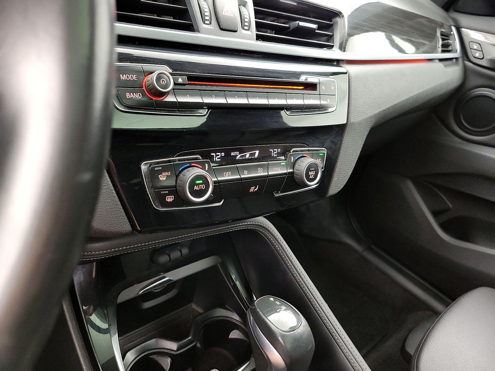 Thumbnail: 2018 BMW X1 - 16