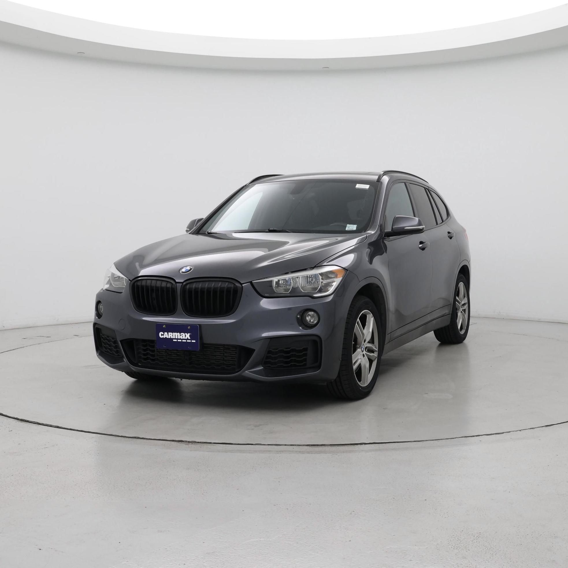 Thumbnail: 2018 BMW X1 - 4