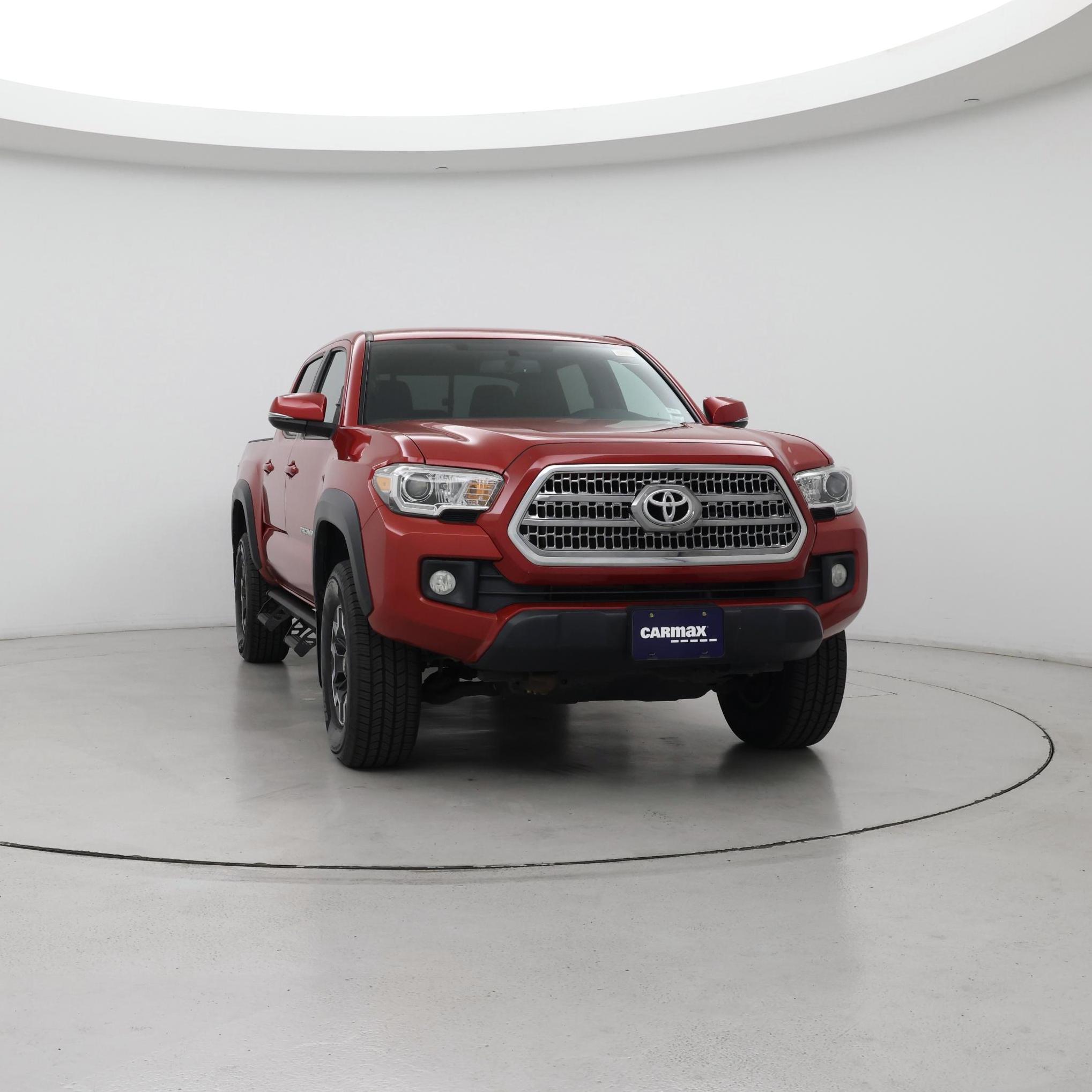 Thumbnail: 2016 Toyota Tacoma - 5