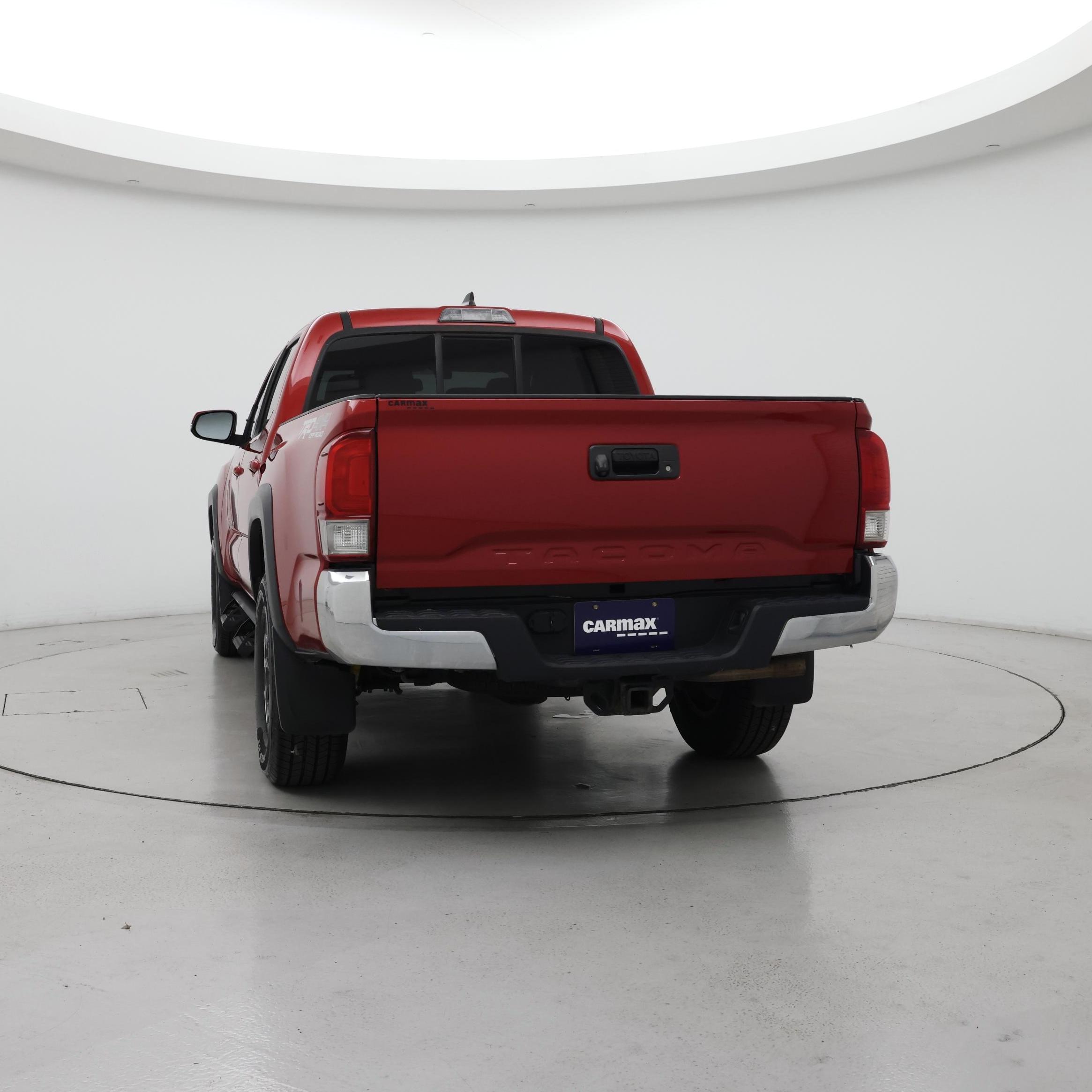 Thumbnail: 2016 Toyota Tacoma - 6