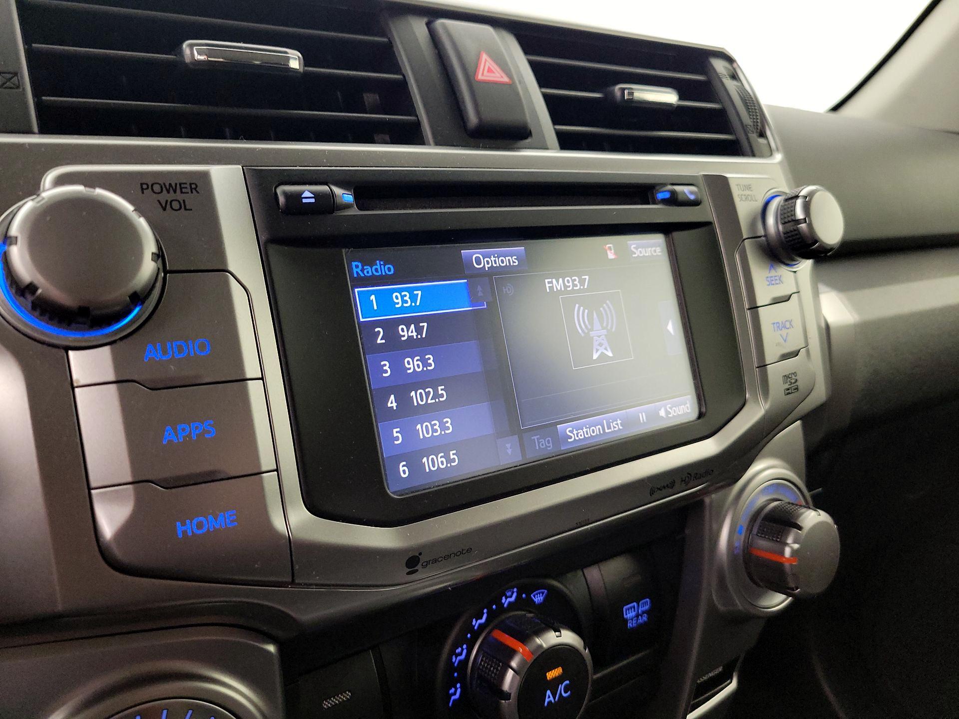 Thumbnail: 2016 Toyota 4Runner - 15