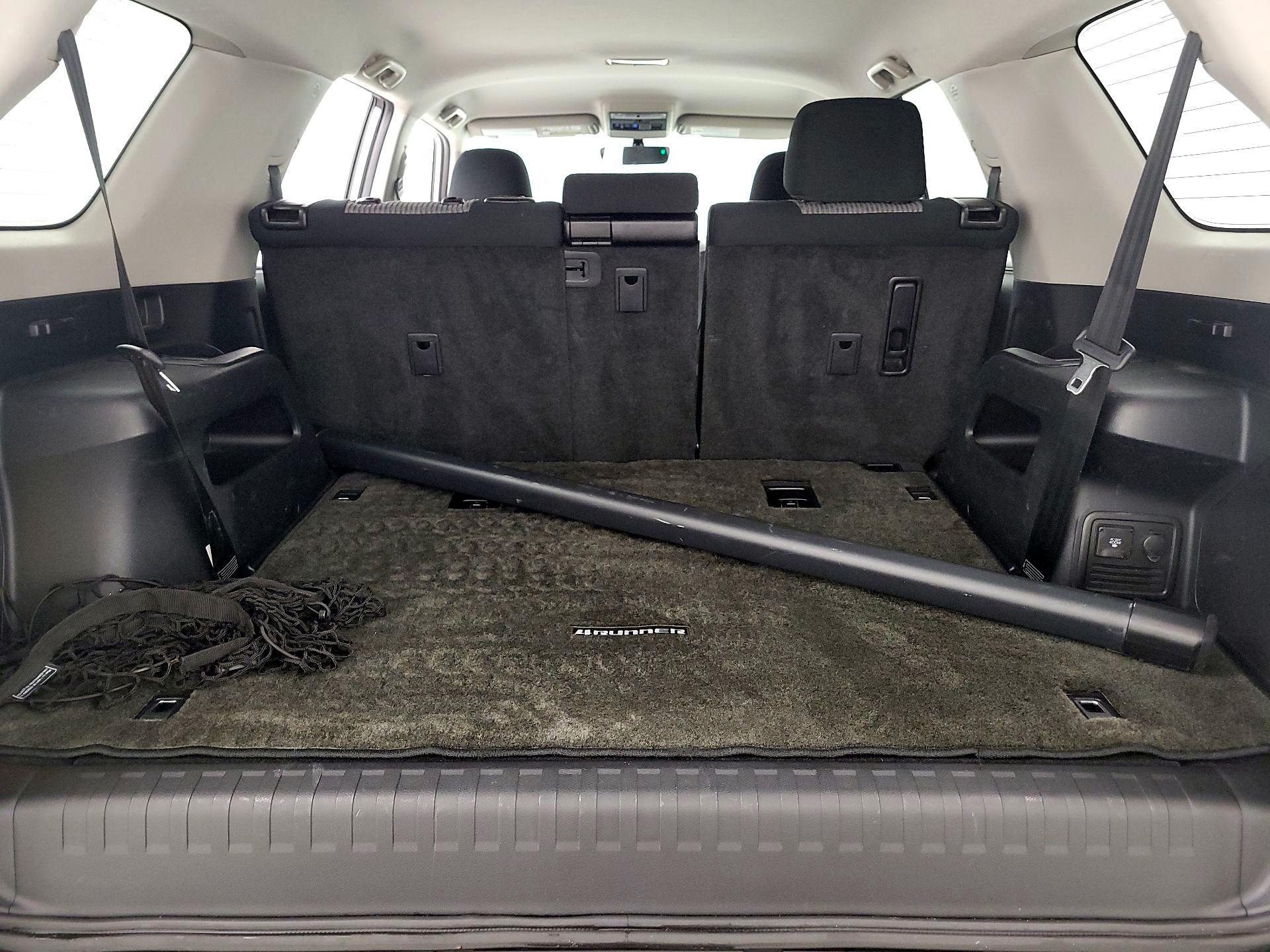 Thumbnail: 2016 Toyota 4Runner - 20