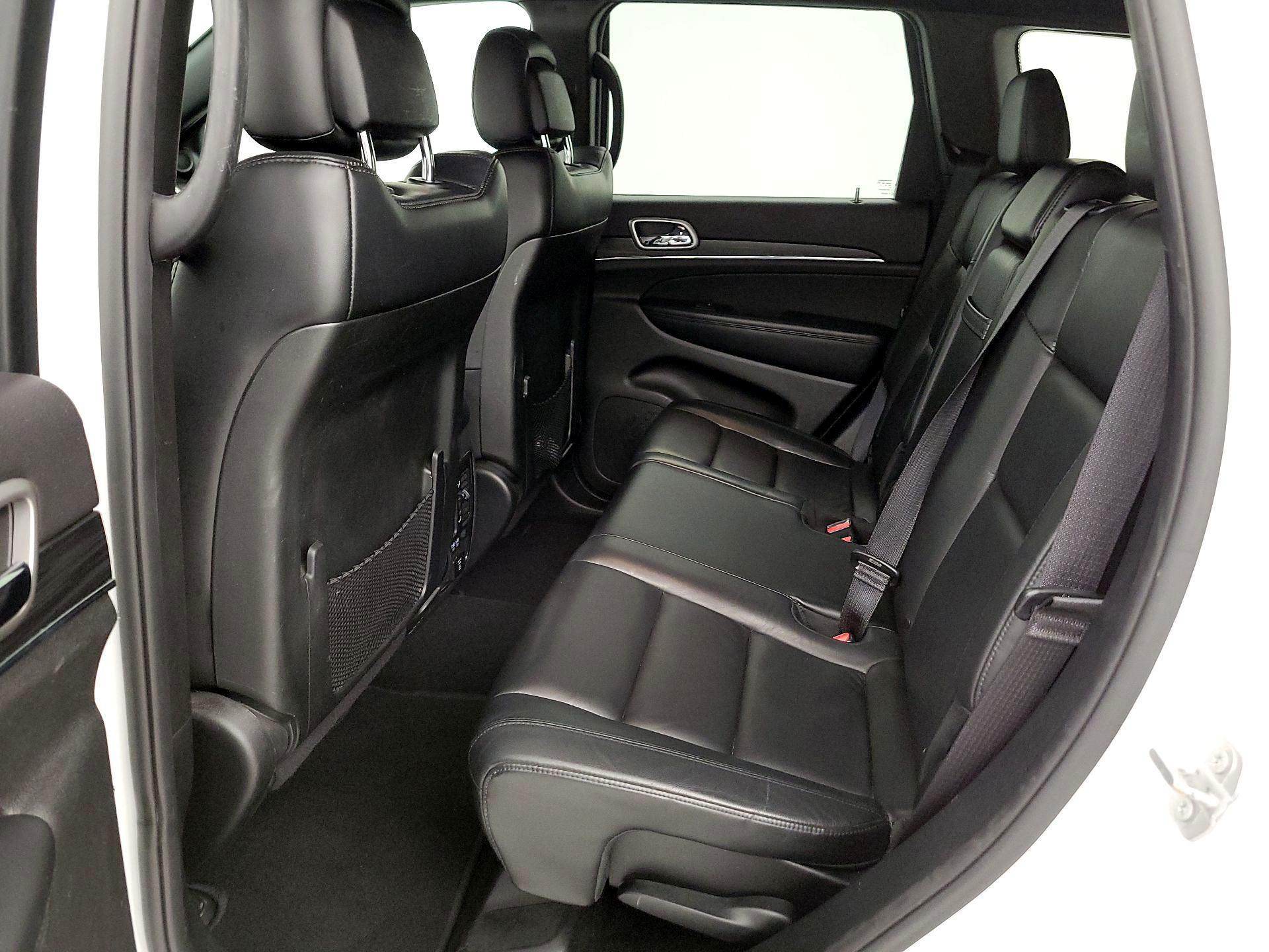 Thumbnail: 2019 Jeep Grand Cherokee - 20