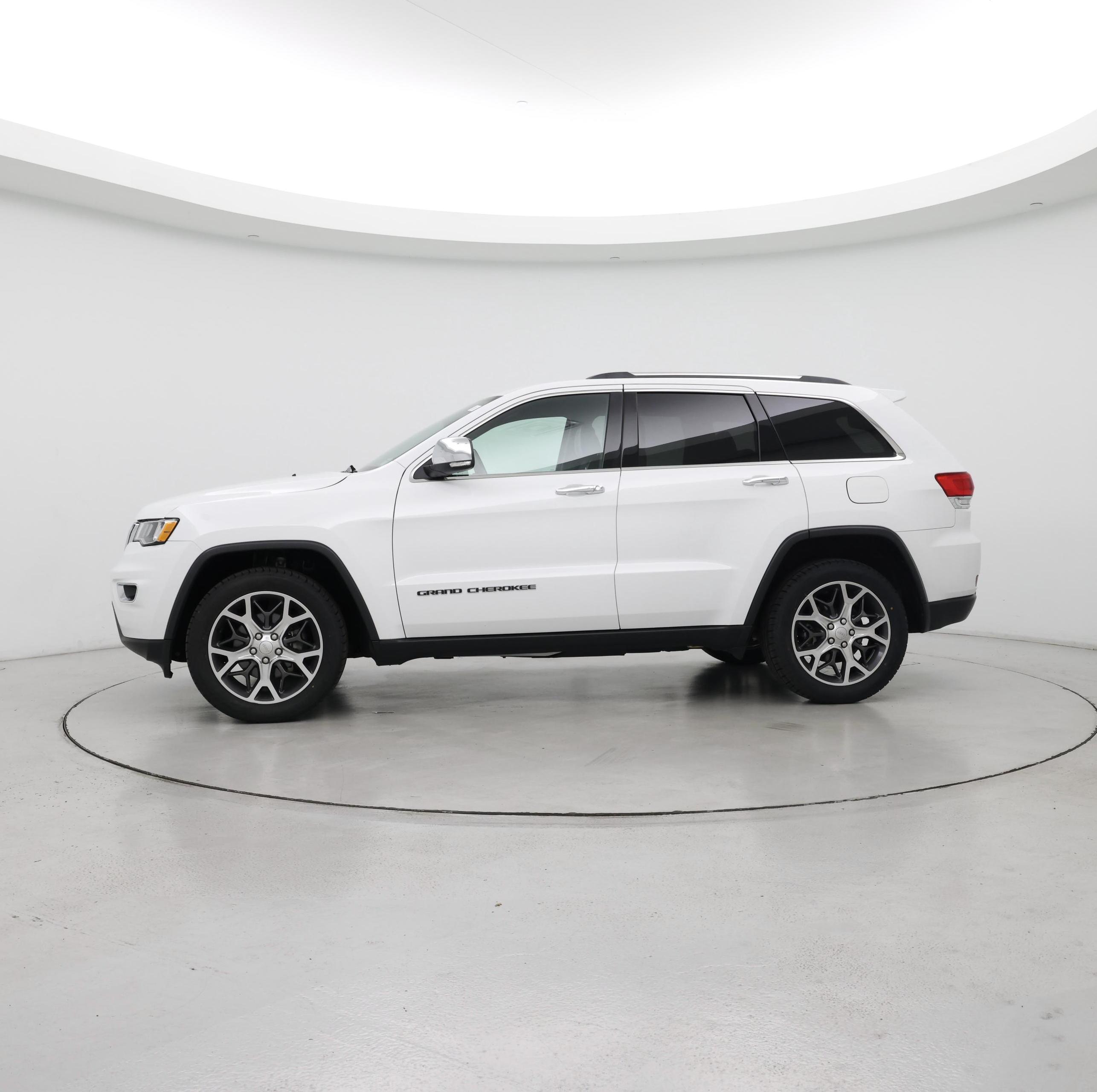 Thumbnail: 2019 Jeep Grand Cherokee - 3