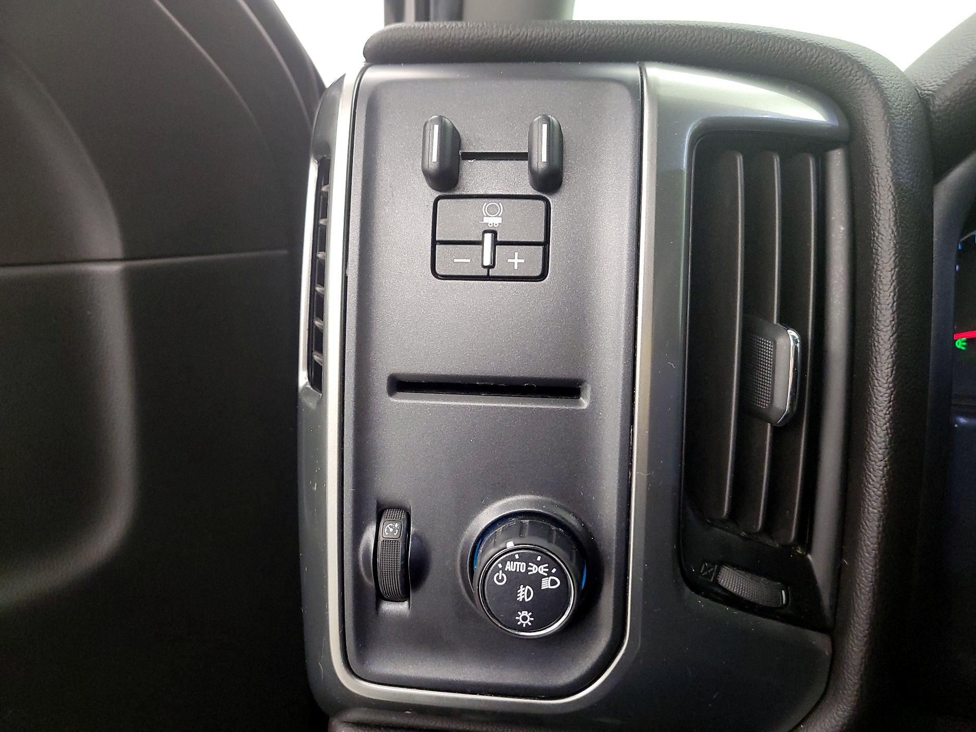 Thumbnail: 2019 Chevrolet Silverado 1500 - 13