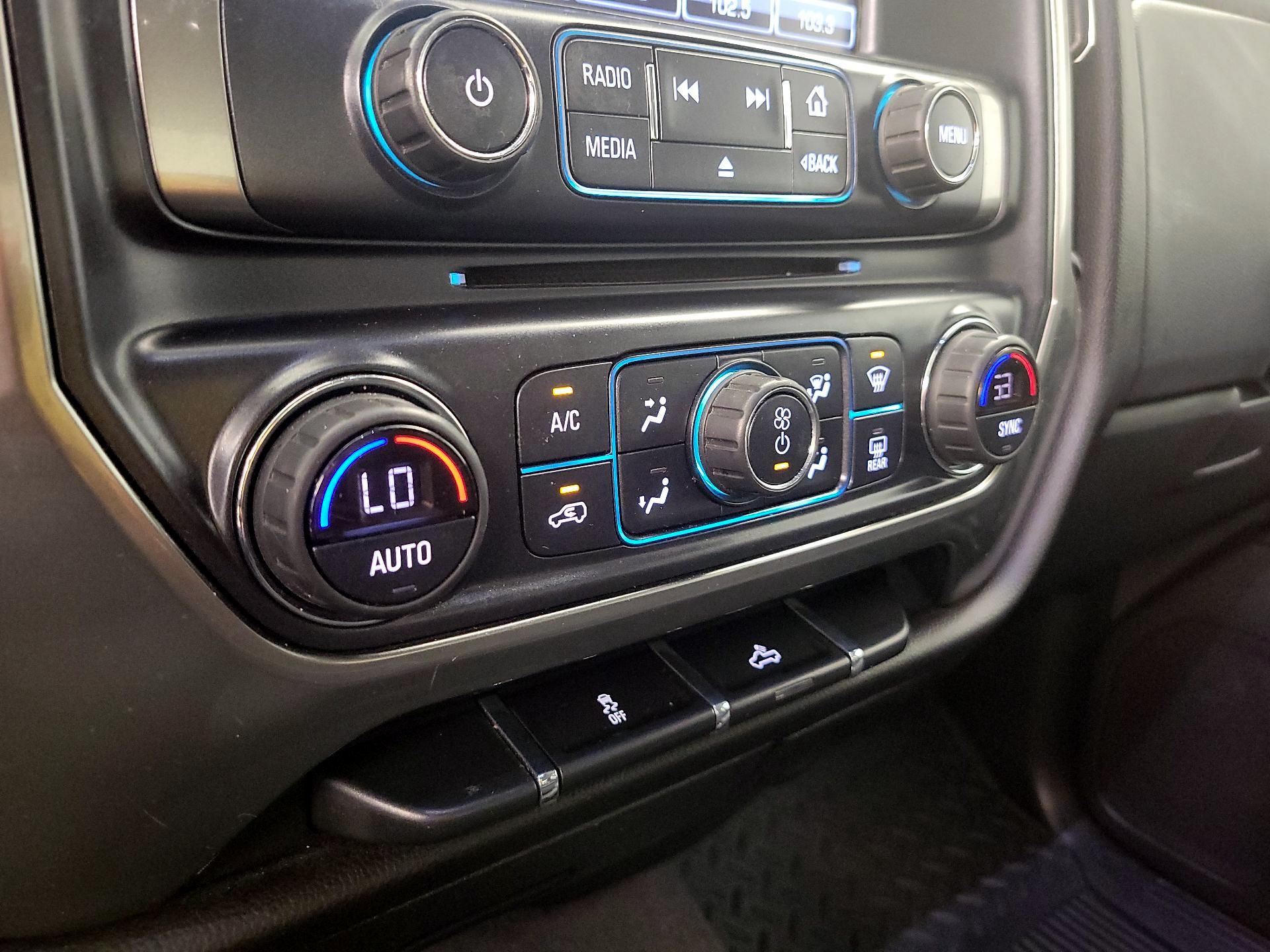 Thumbnail: 2019 Chevrolet Silverado 1500 - 16