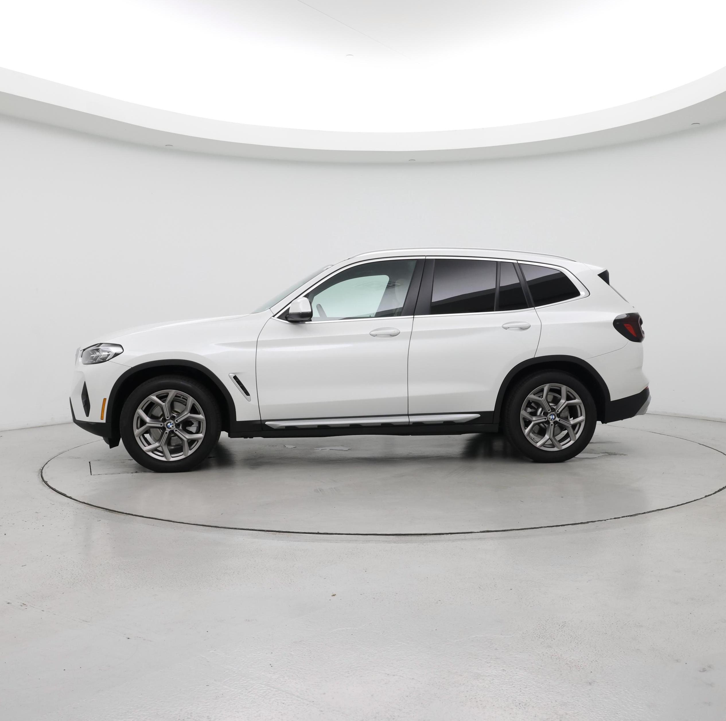 Thumbnail: 2022 BMW X3 - 3