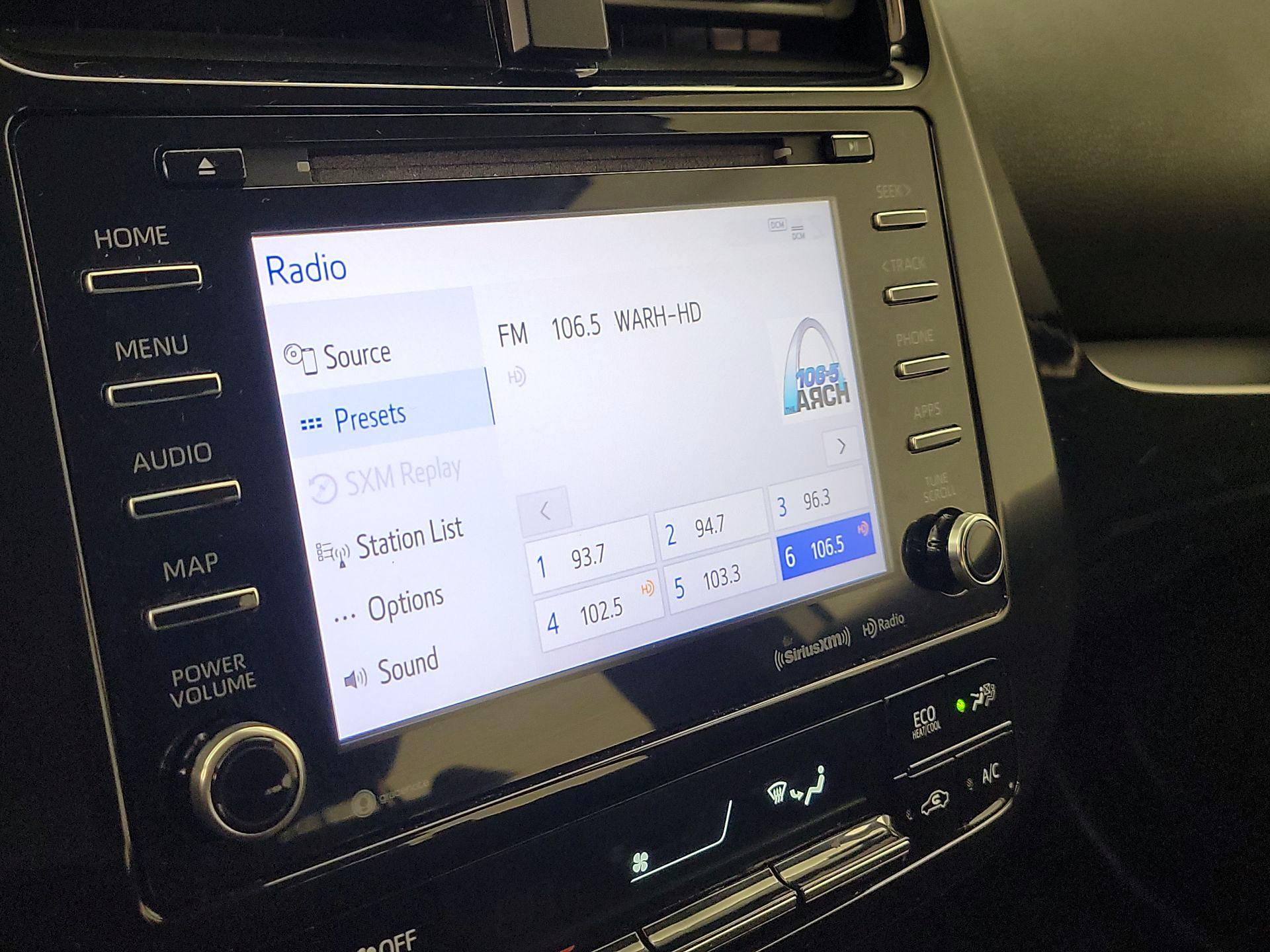 Thumbnail: 2022 Toyota Prius Prime - 15