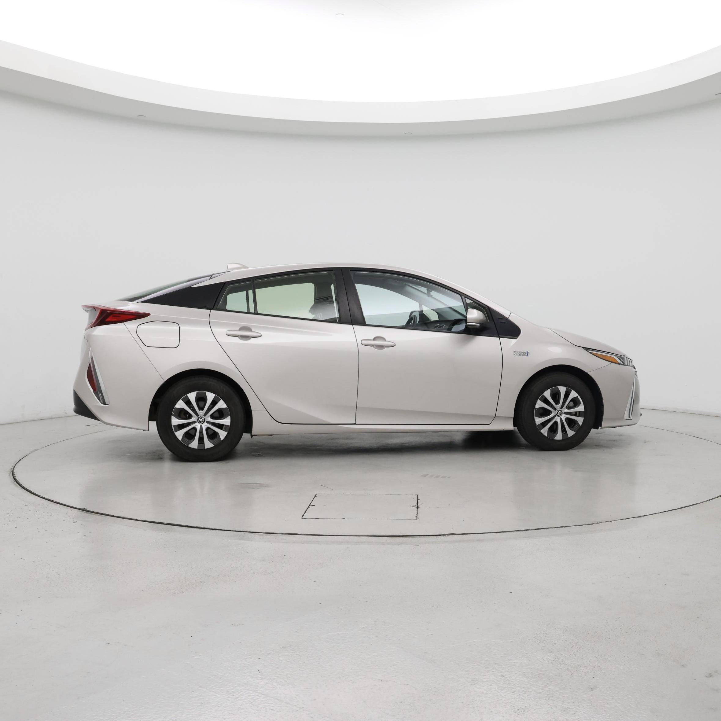 Thumbnail: 2022 Toyota Prius Prime - 7