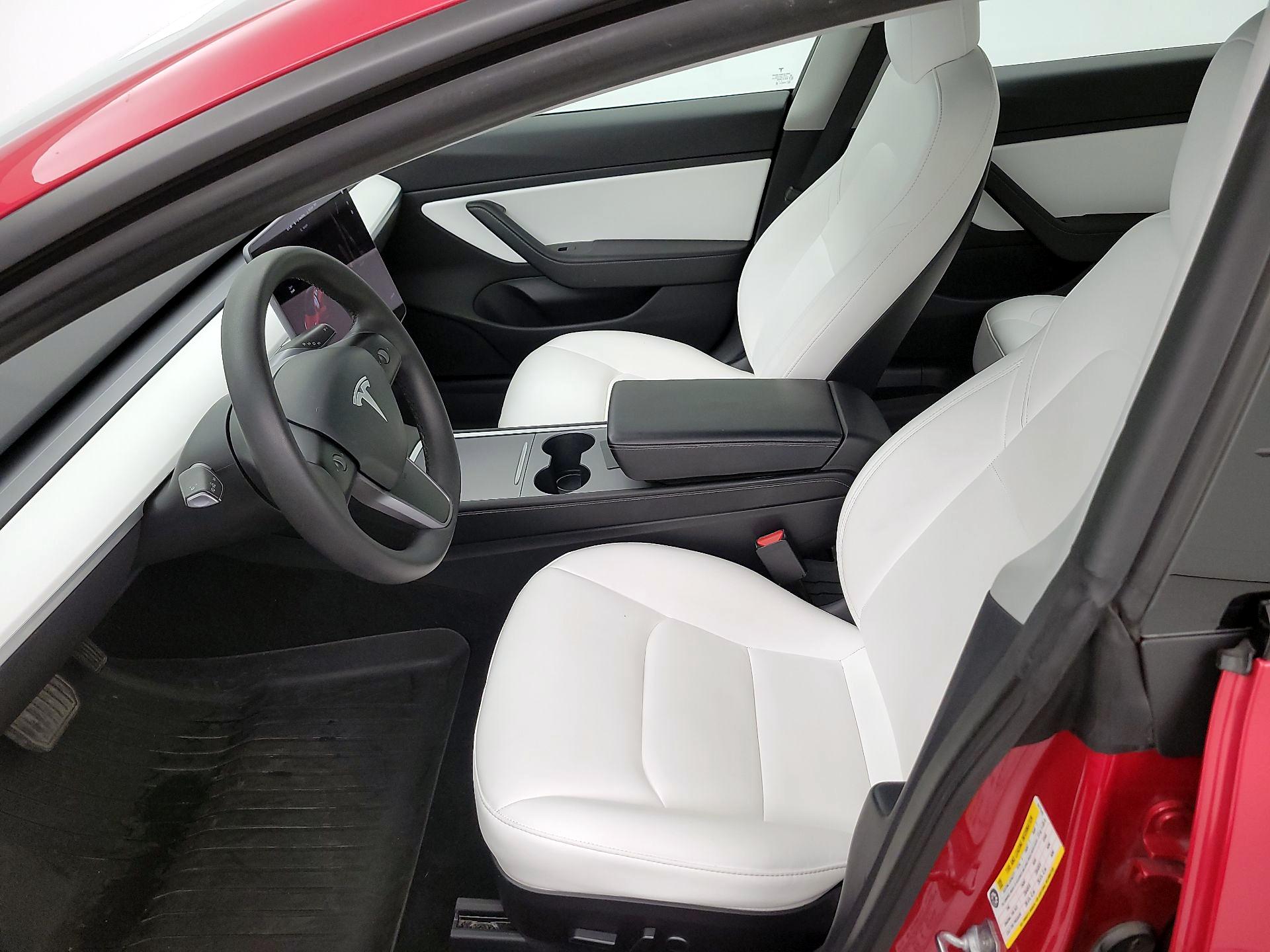Thumbnail: 2021 Tesla Model 3 - 11