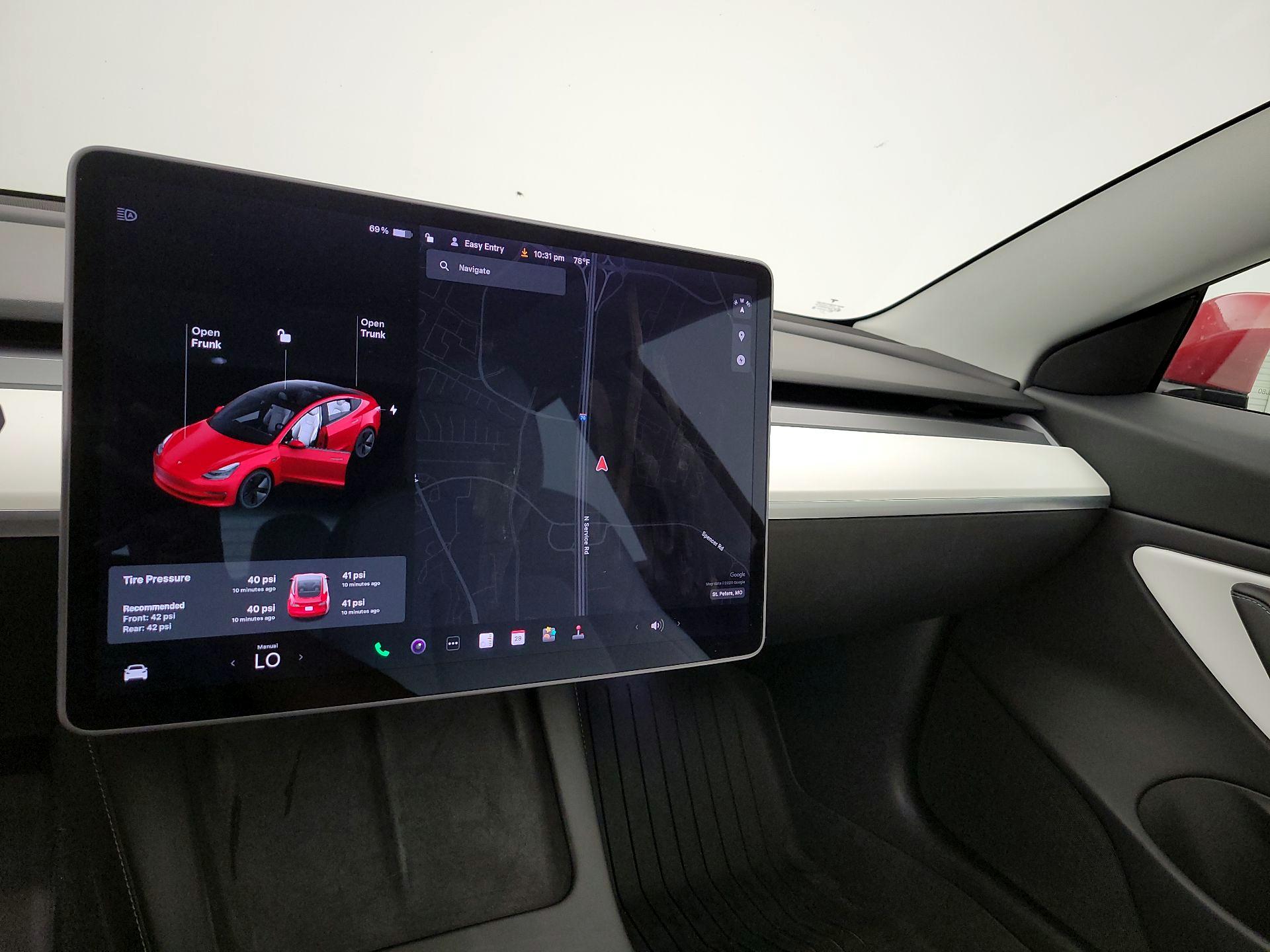 Thumbnail: 2021 Tesla Model 3 - 14