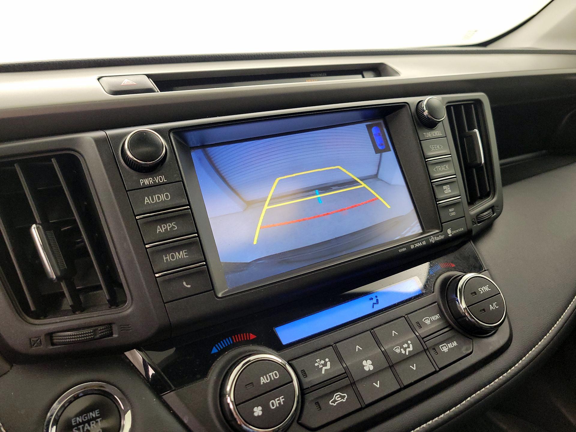 Thumbnail: 2016 Toyota RAV4 - 14