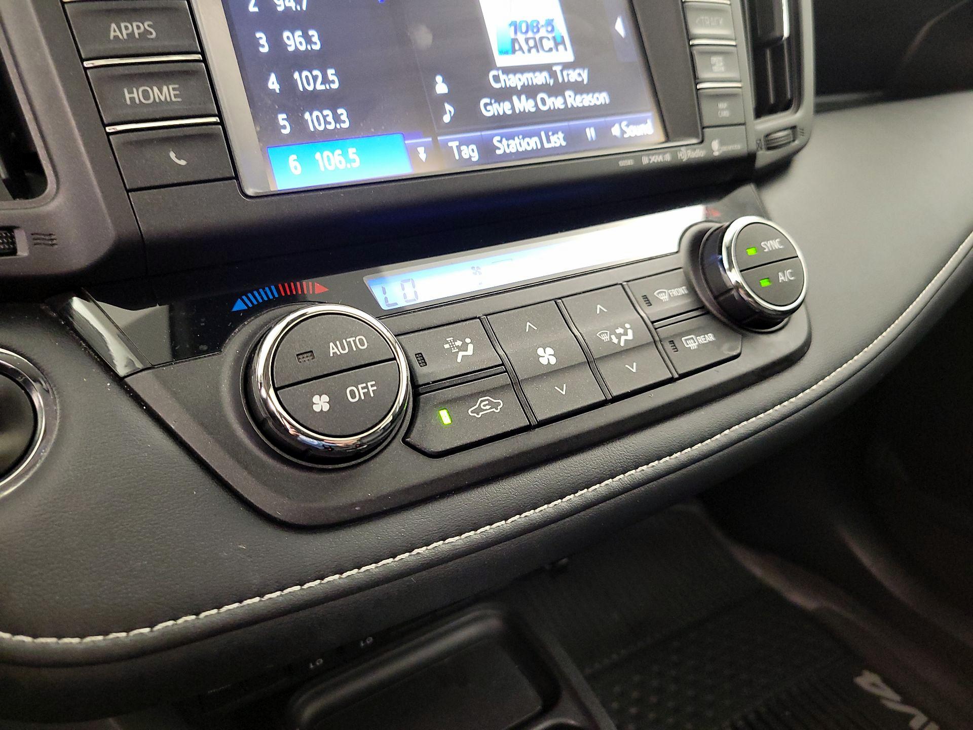 Thumbnail: 2016 Toyota RAV4 - 16