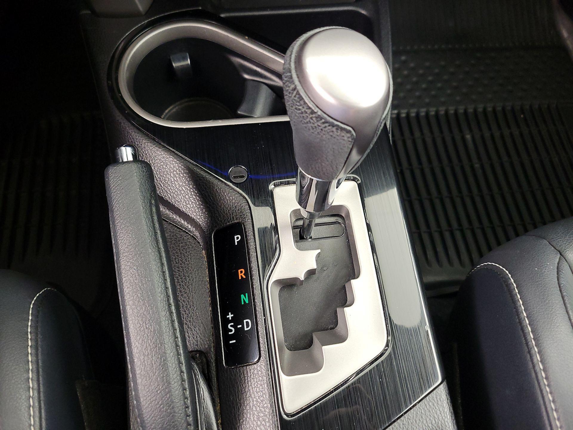 Thumbnail: 2016 Toyota RAV4 - 17