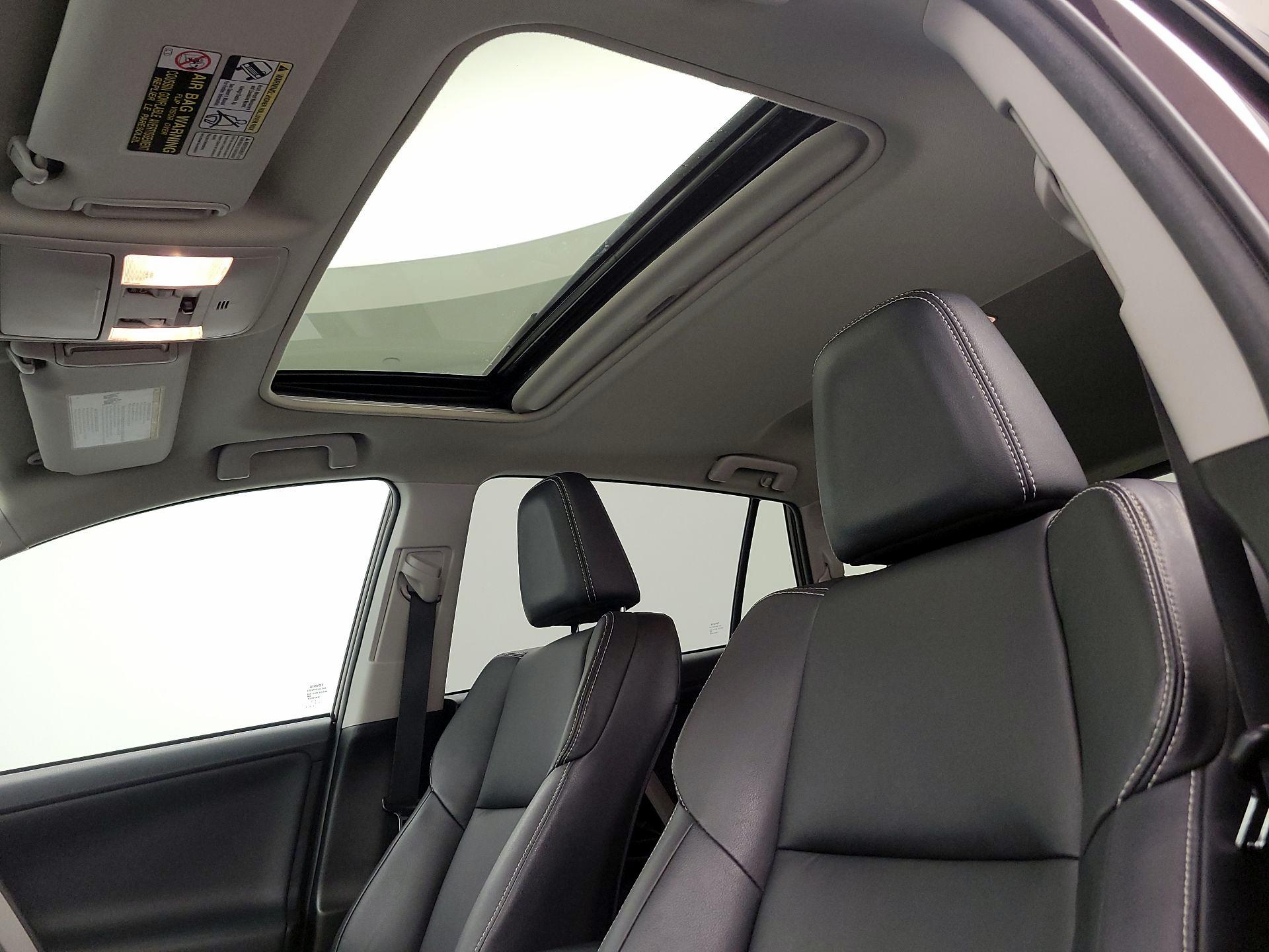 Thumbnail: 2016 Toyota RAV4 - 19