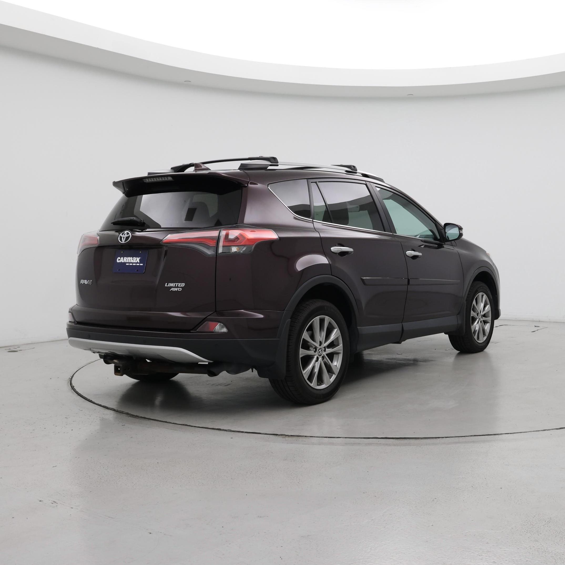 Thumbnail: 2016 Toyota RAV4 - 8