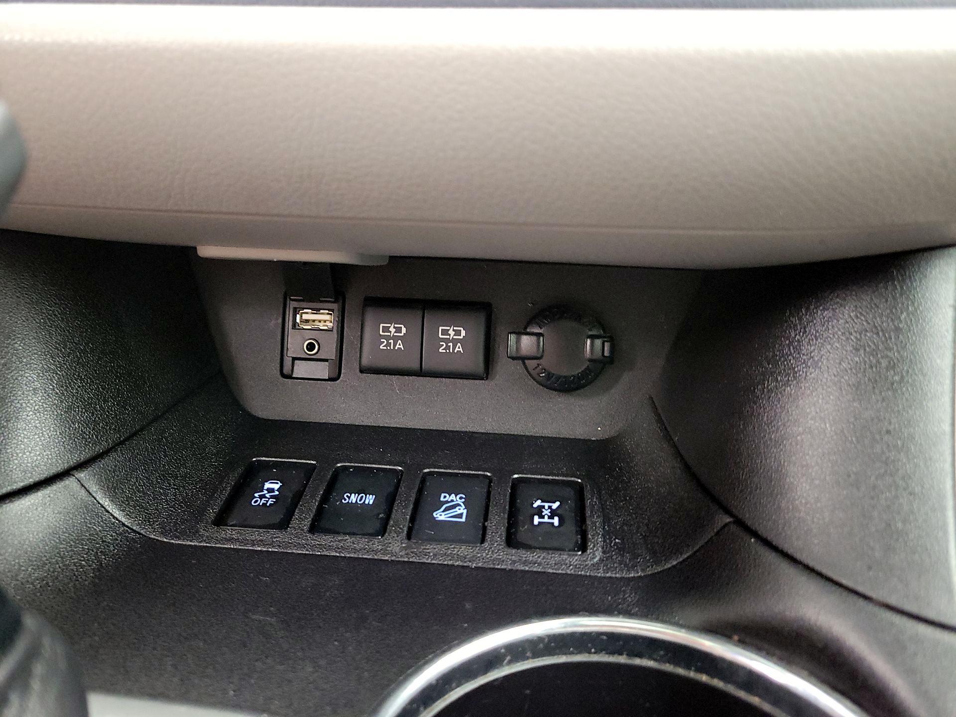 Thumbnail: 2018 Toyota Highlander - 19