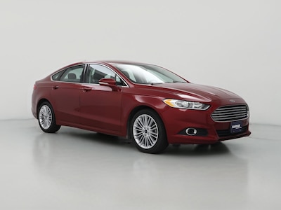 Red 2014 Ford Fusion SE