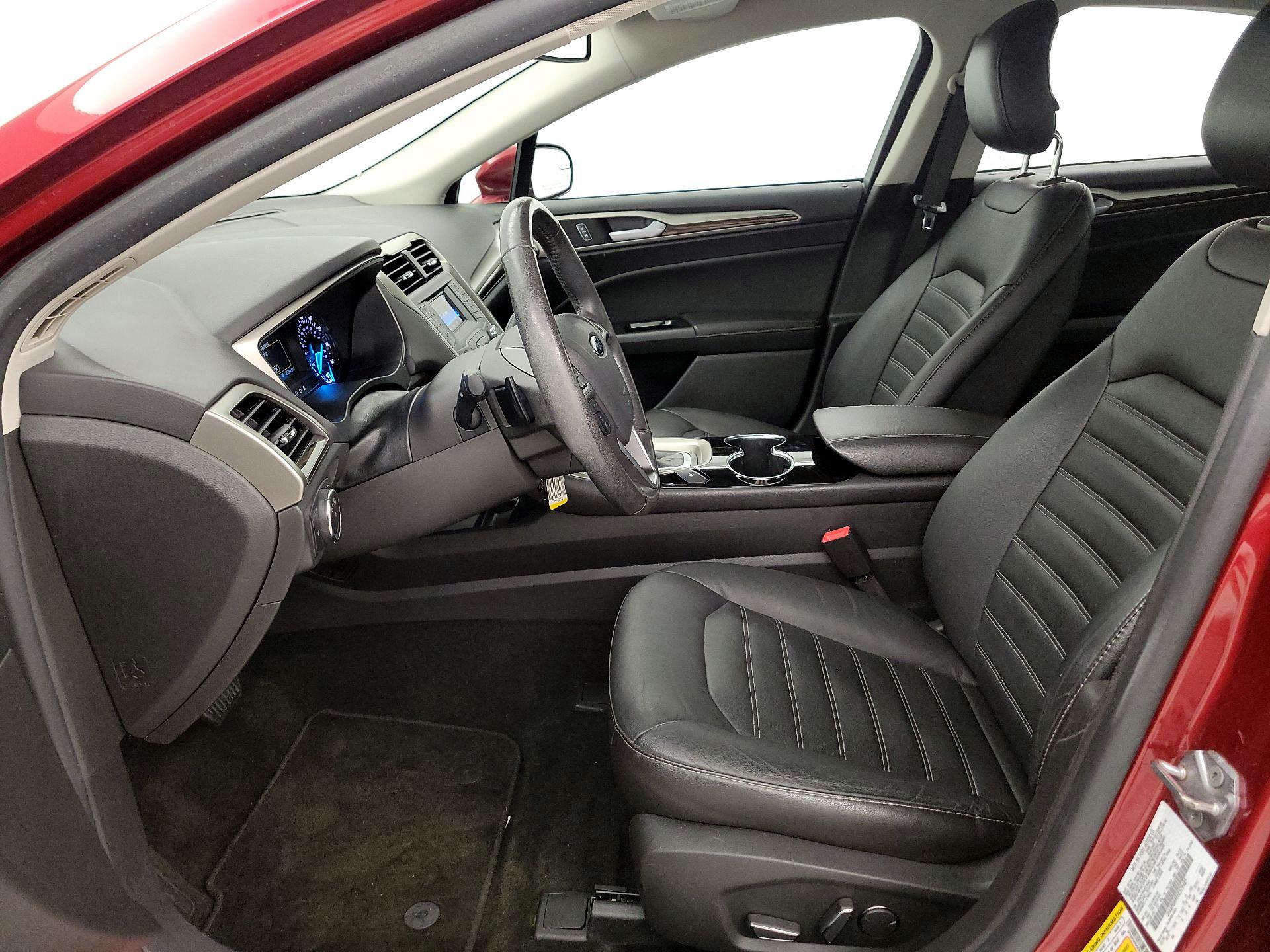 Thumbnail: 2014 Ford Fusion - 11