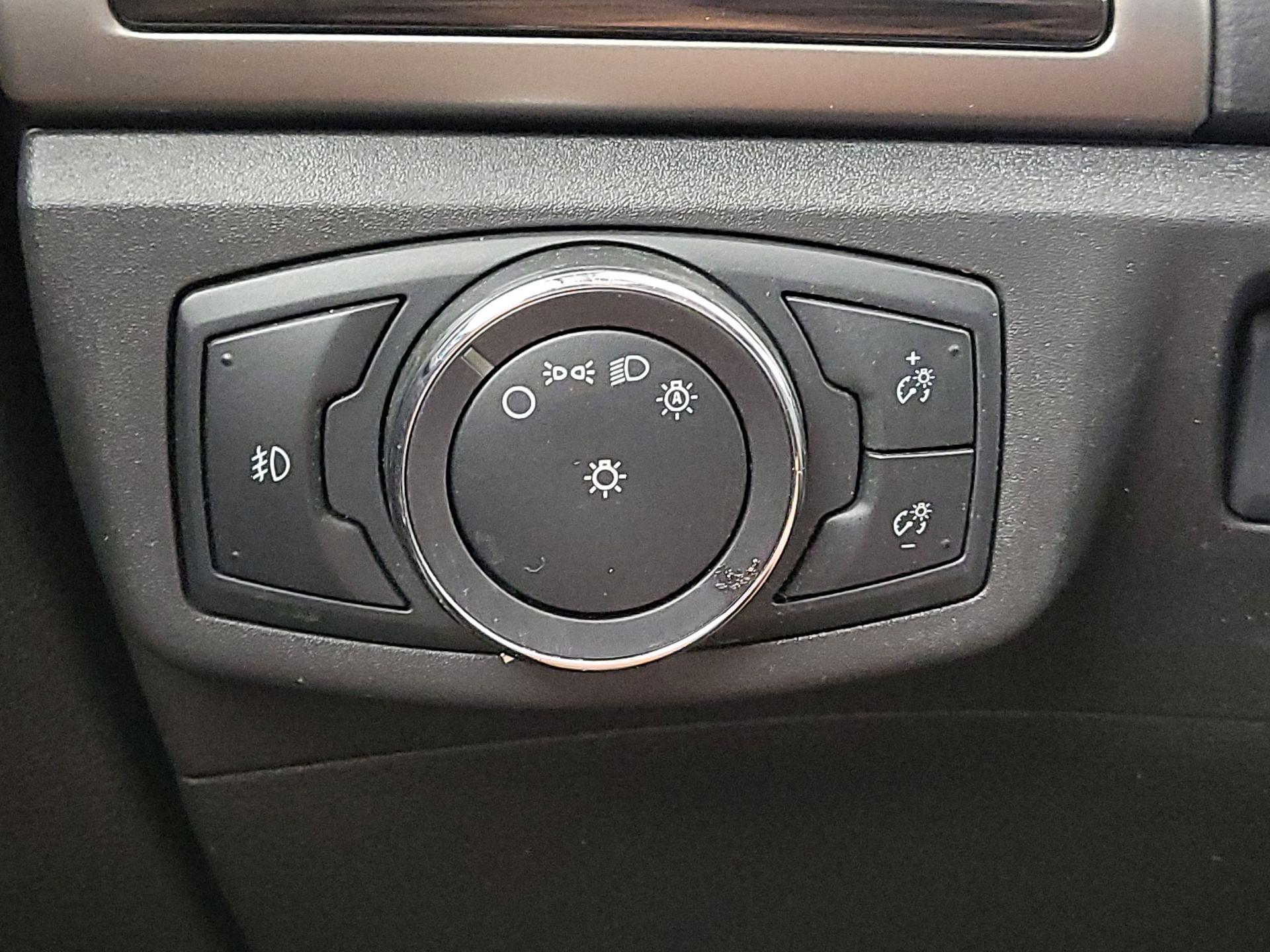 Thumbnail: 2014 Ford Fusion - 13