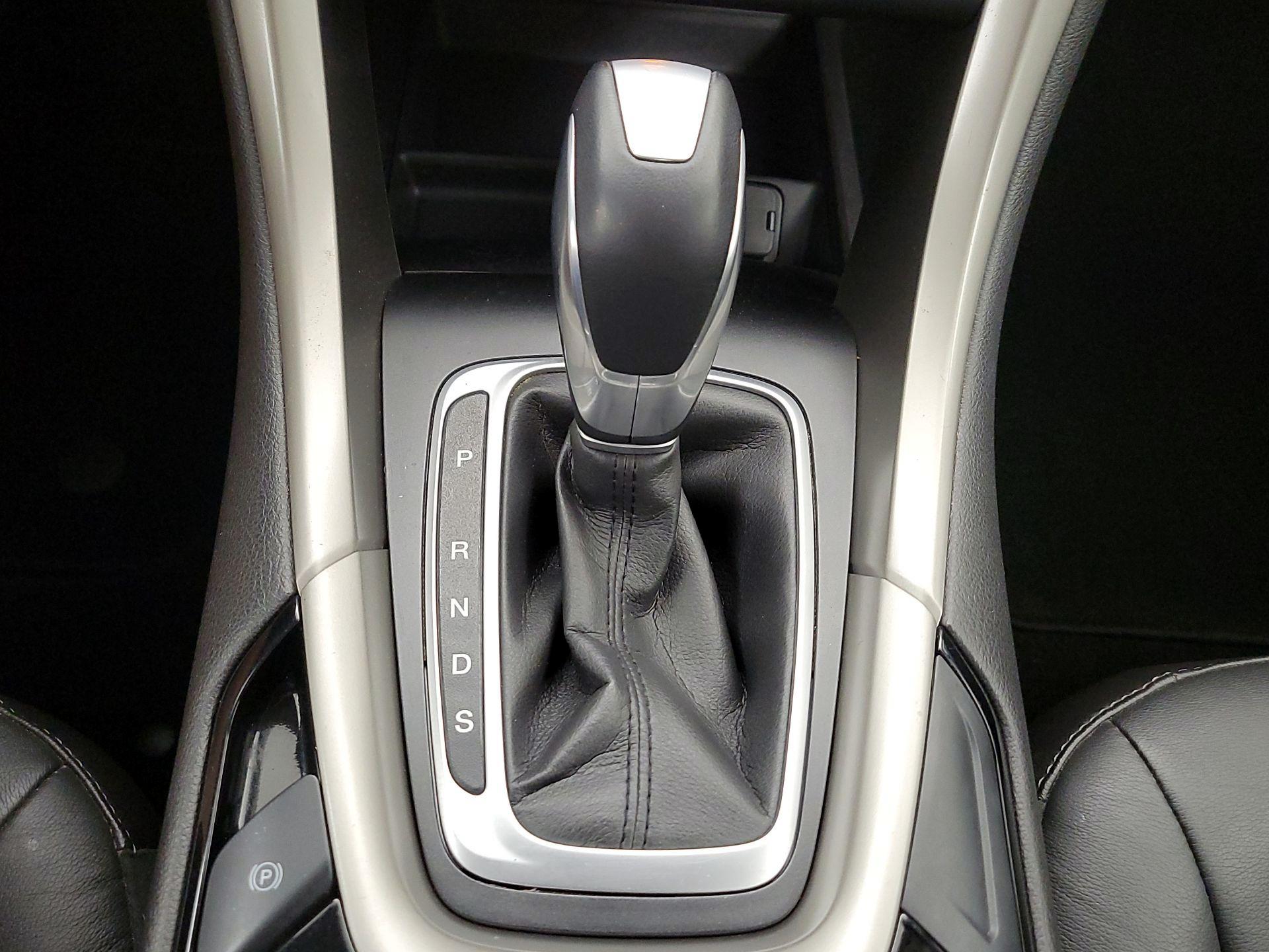 Thumbnail: 2014 Ford Fusion - 17