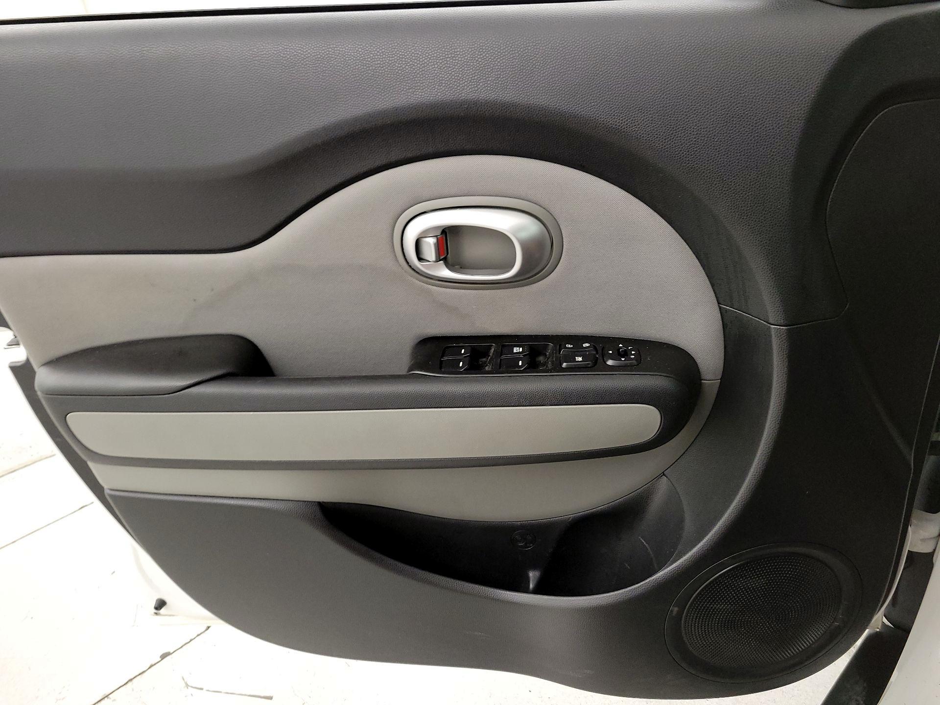 Thumbnail: 2015 Kia Soul - 12