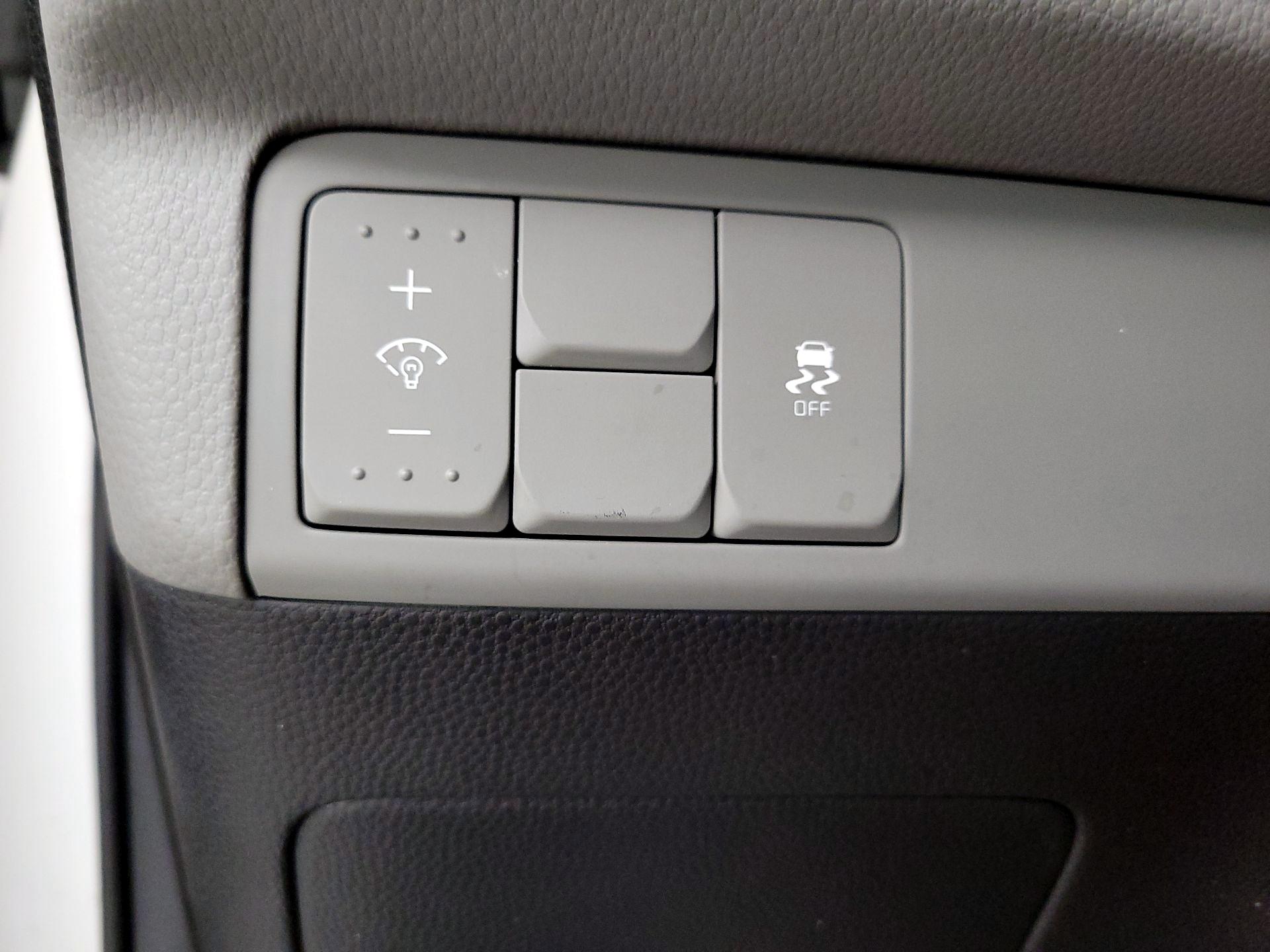 Thumbnail: 2015 Kia Soul - 13
