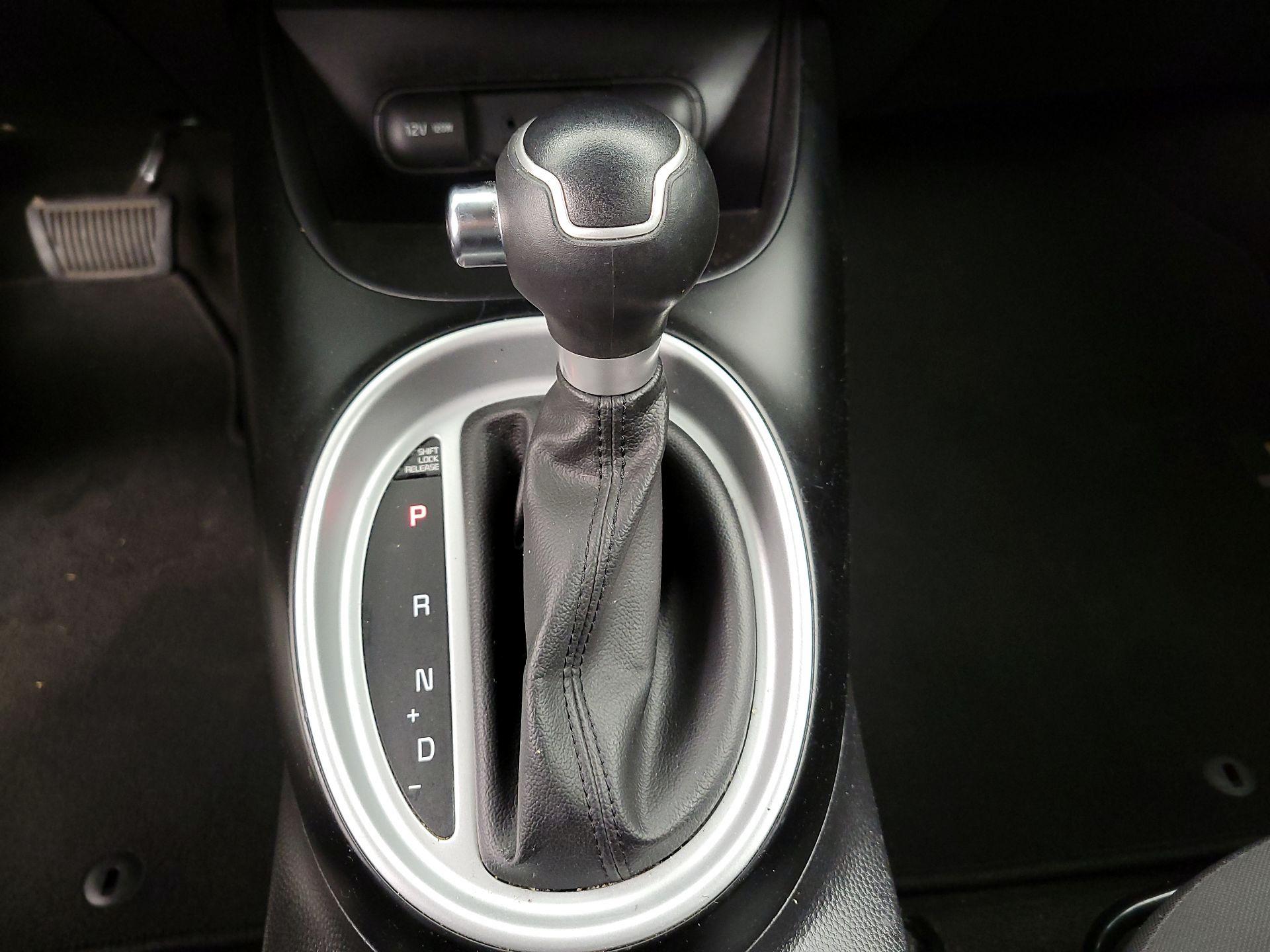Thumbnail: 2015 Kia Soul - 16