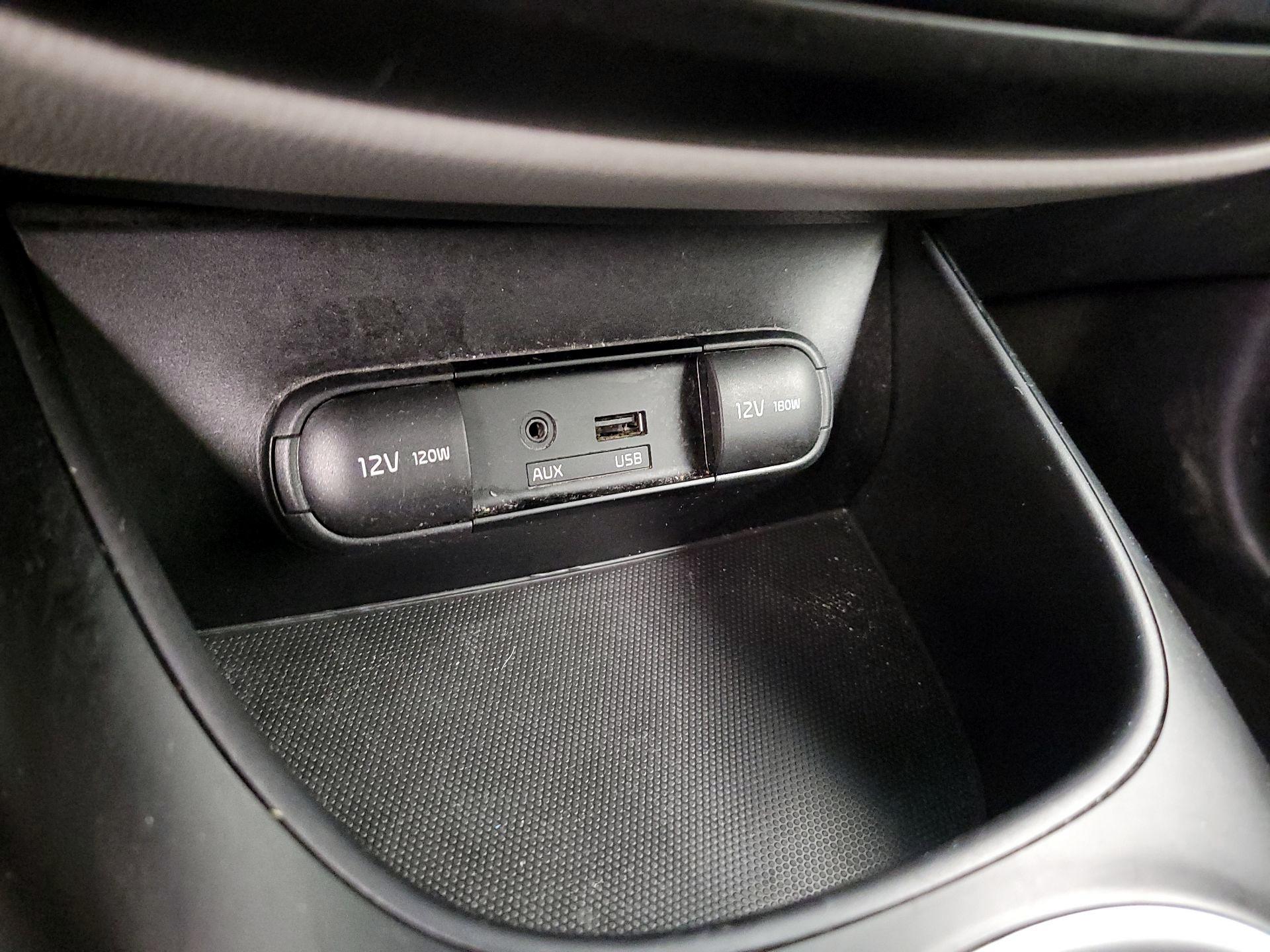 Thumbnail: 2015 Kia Soul - 17