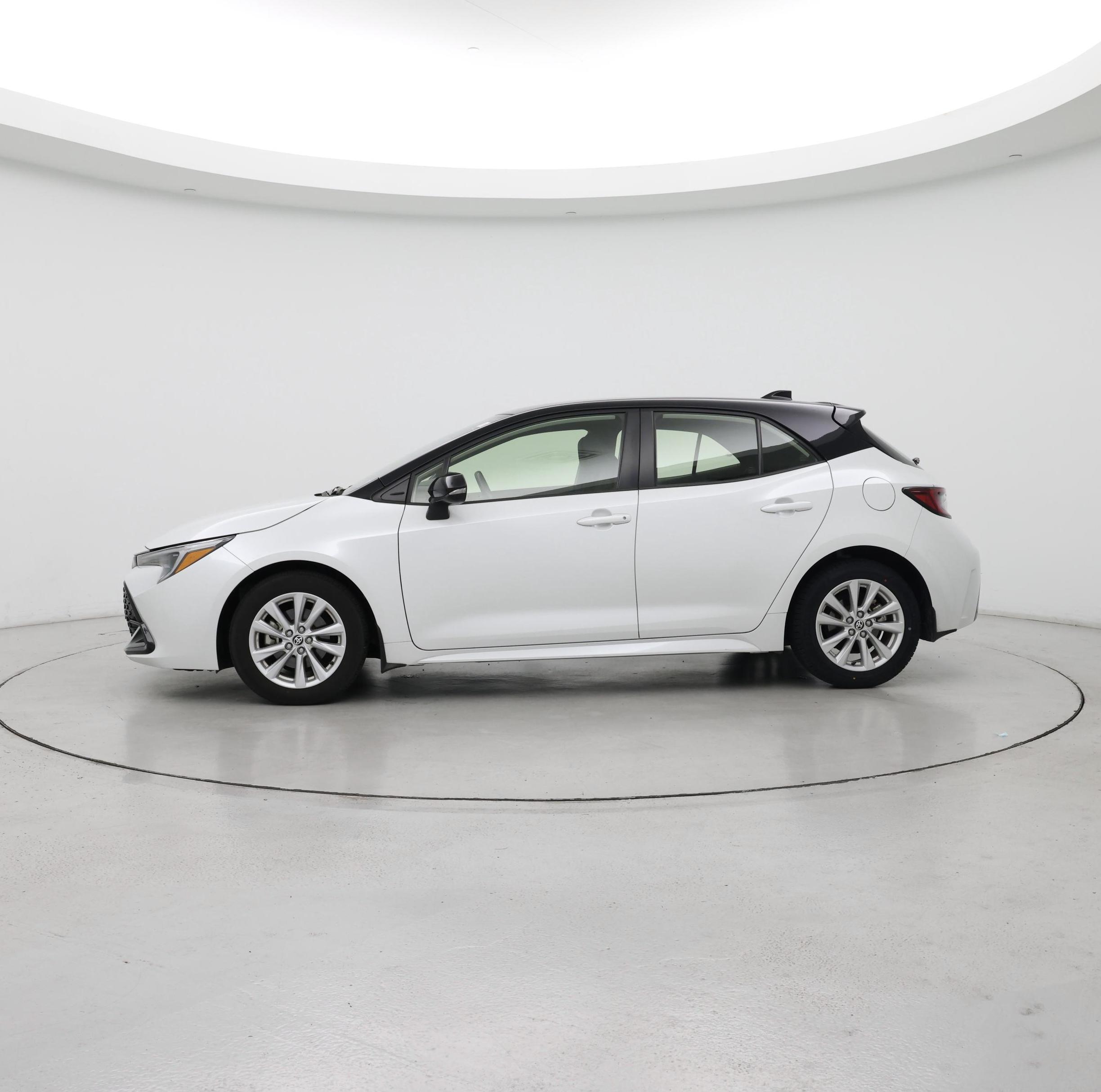 Thumbnail: 2023 Toyota Corolla - 3