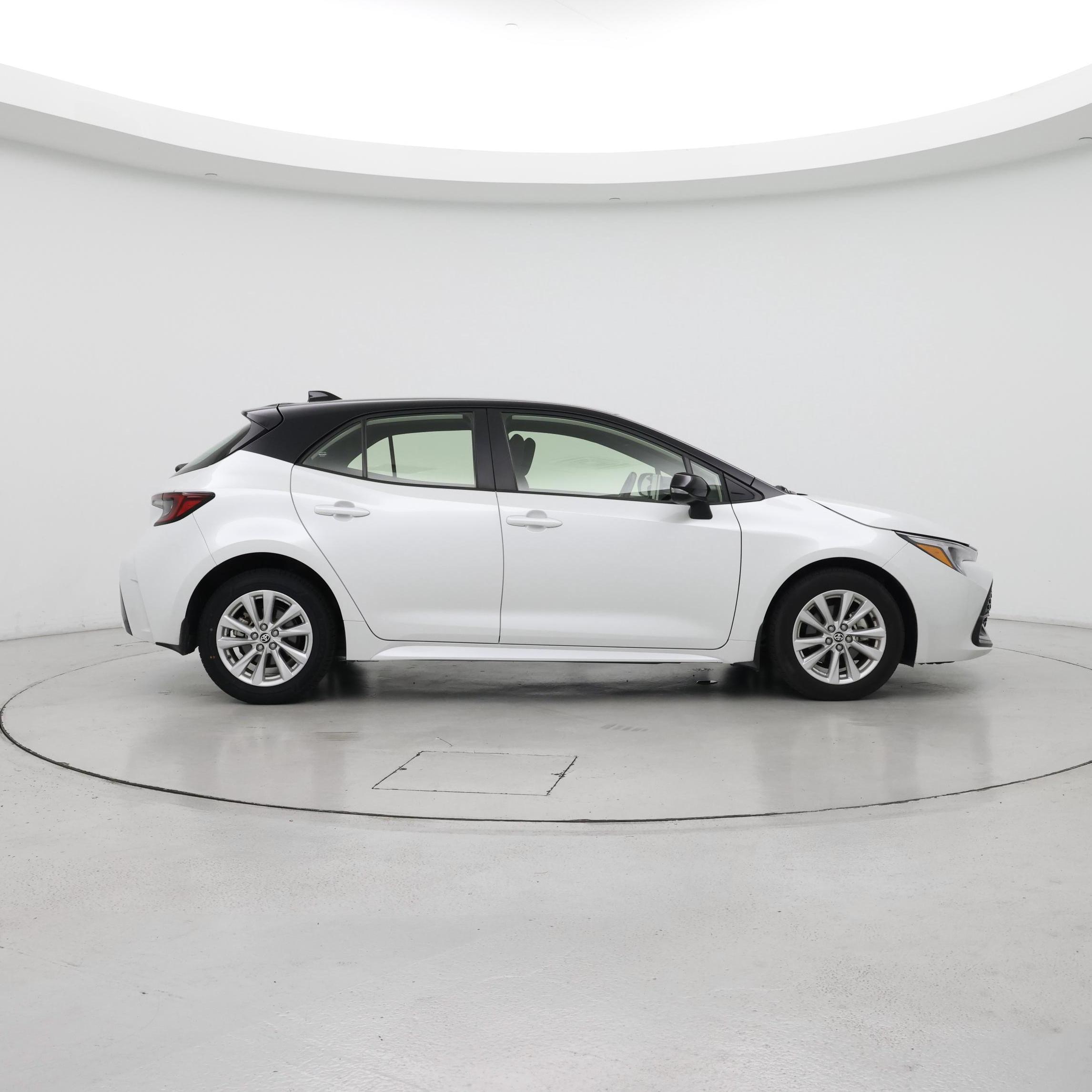 Thumbnail: 2023 Toyota Corolla - 7