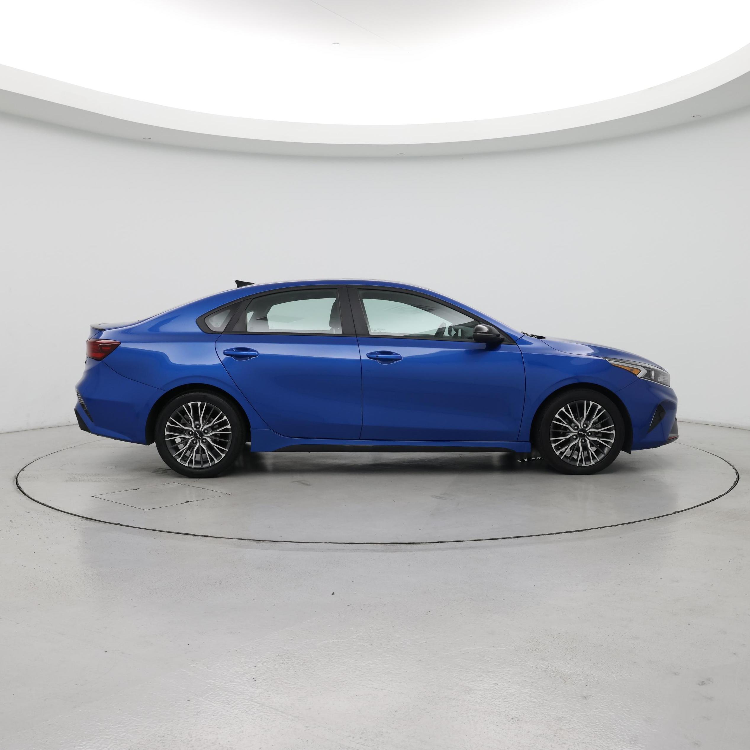 Thumbnail: 2022 Kia Forte - 7