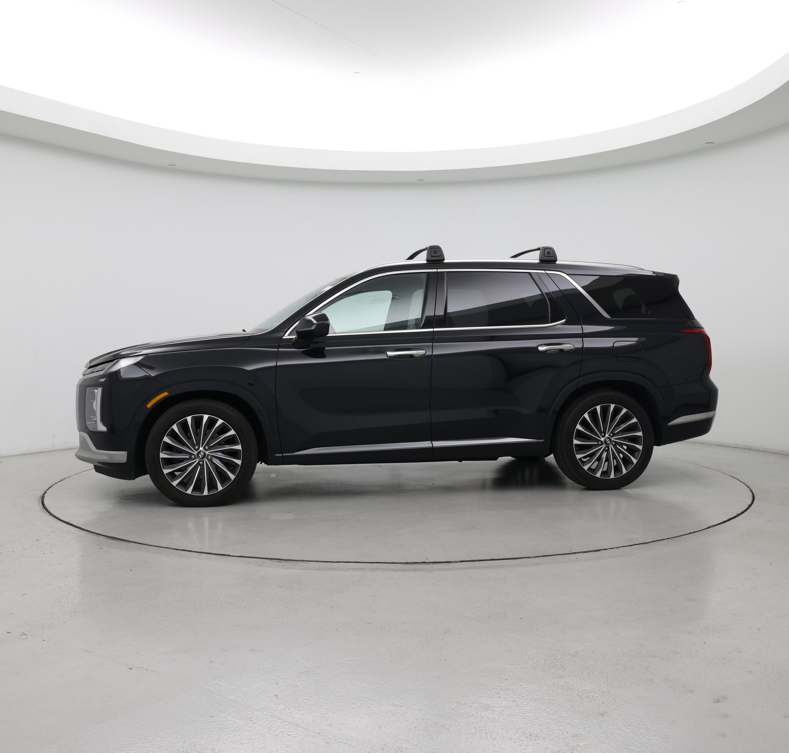 Thumbnail: 2023 Hyundai Palisade - 3