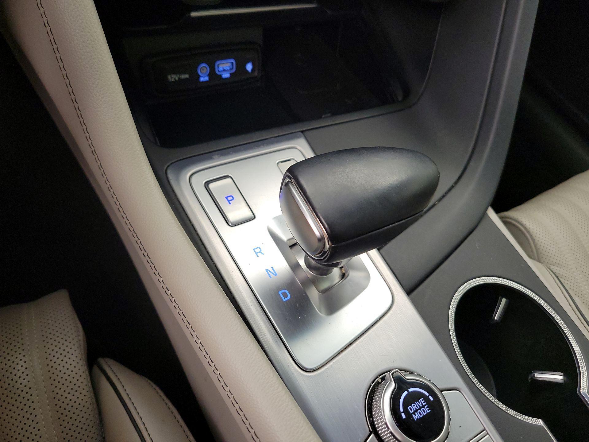 Thumbnail: 2019 Genesis G70 - 18