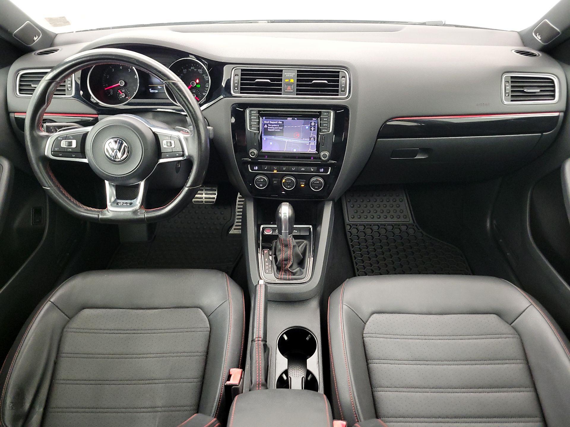 Thumbnail: 2017 Volkswagen Jetta - 9