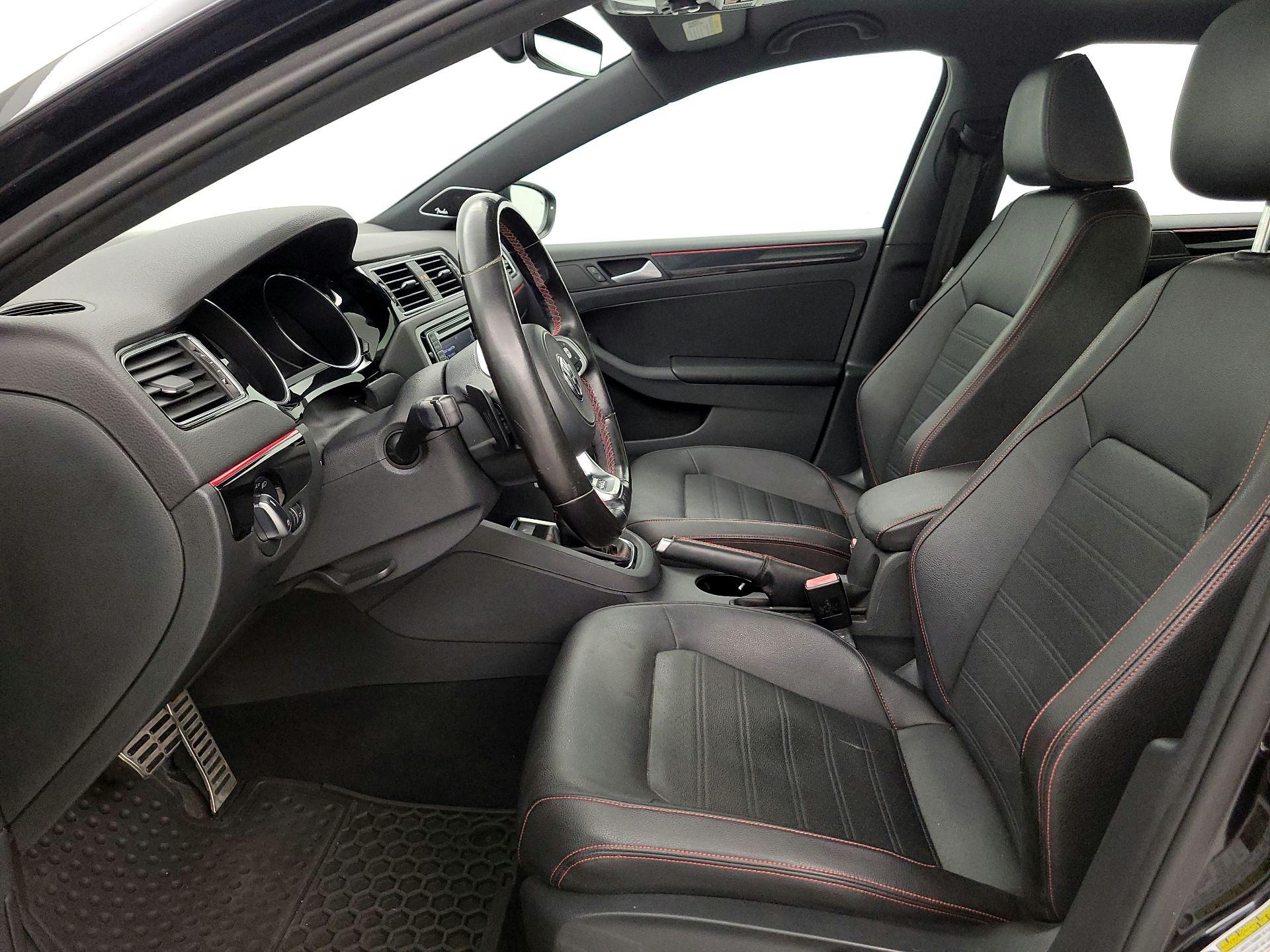 Thumbnail: 2017 Volkswagen Jetta - 11